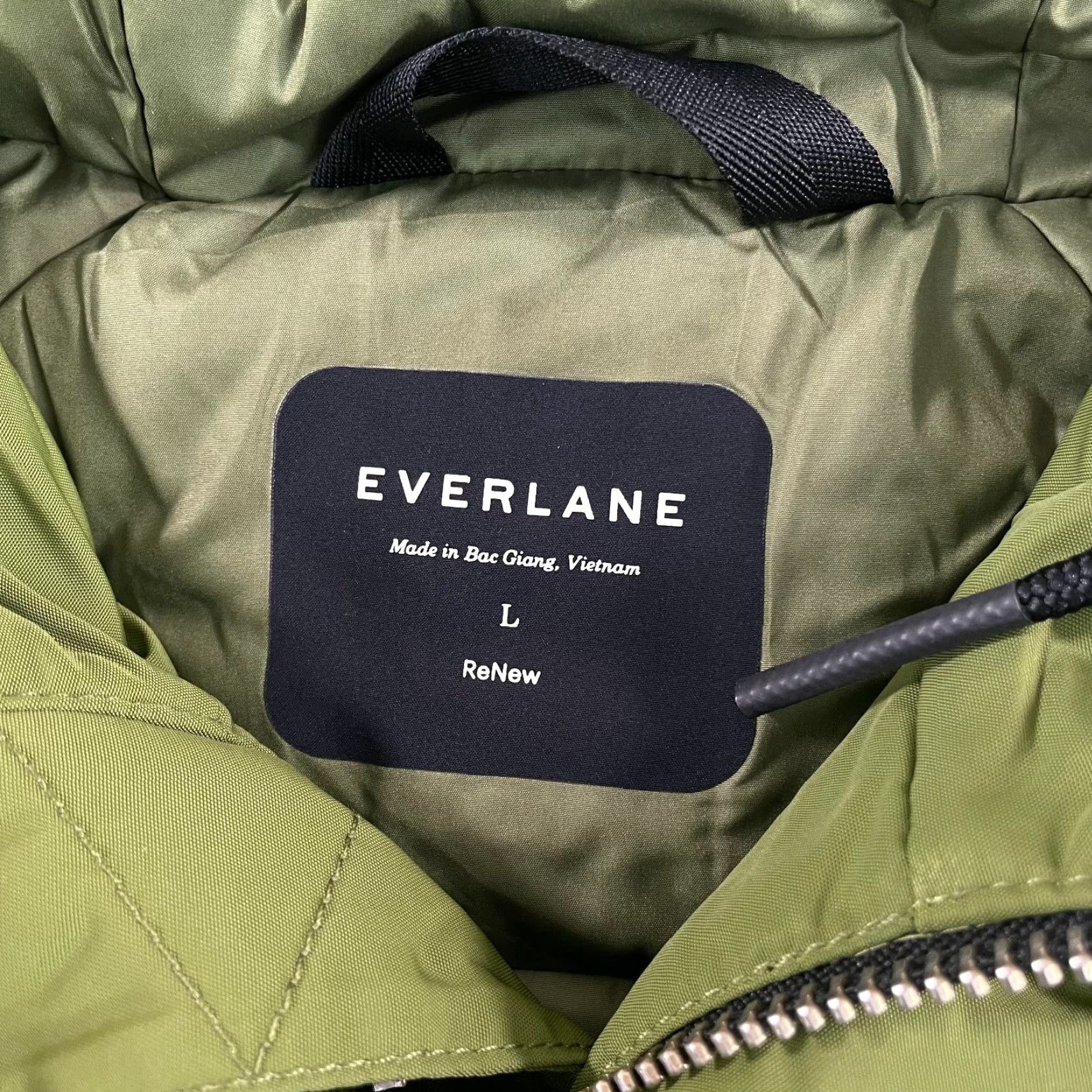 Everlane Everlane The ReNew Long Parka Coat Mens XL Moss Primaloft Relaxed NWOT Parka Coat Mens XL Moss Green 90s Preppy Oversized Leather? Size US XL / EU 56 / 4 - 3 Thumbnail