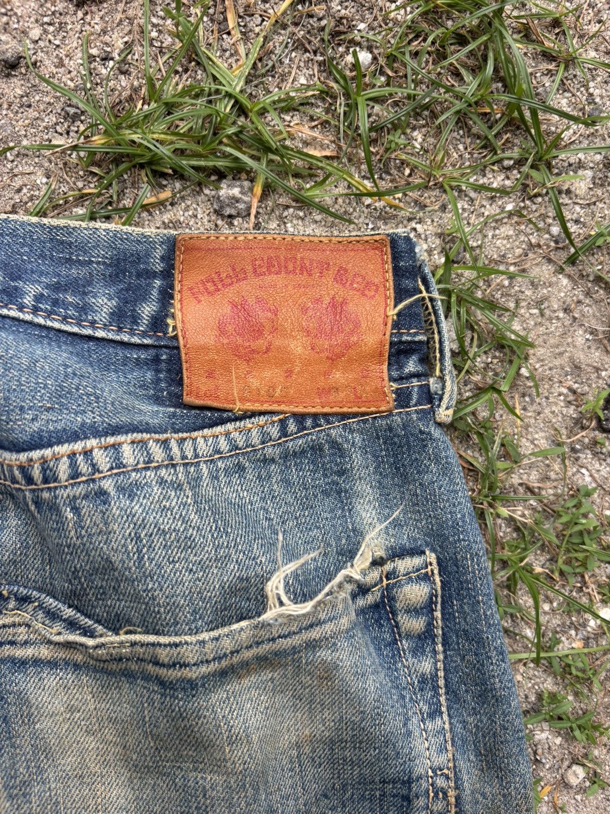 Full Count & Co. Distressed Full Count Selvedge Jeans Size US 32 / EU 48 - 4 Thumbnail