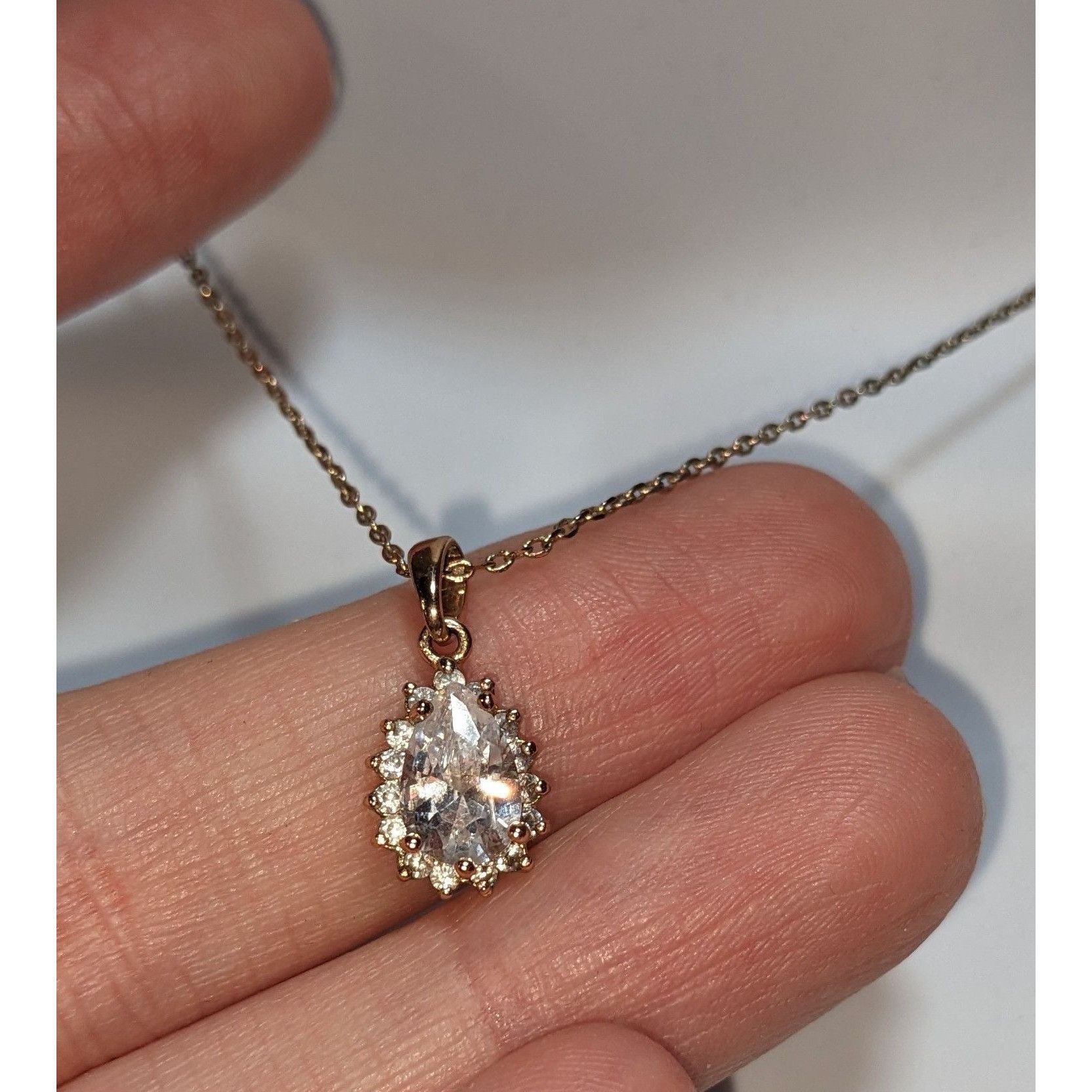 Other Elegant Crystal Teardrop Rose Gold Tone Necklace Size ONE SIZE - 2 Thumbnail