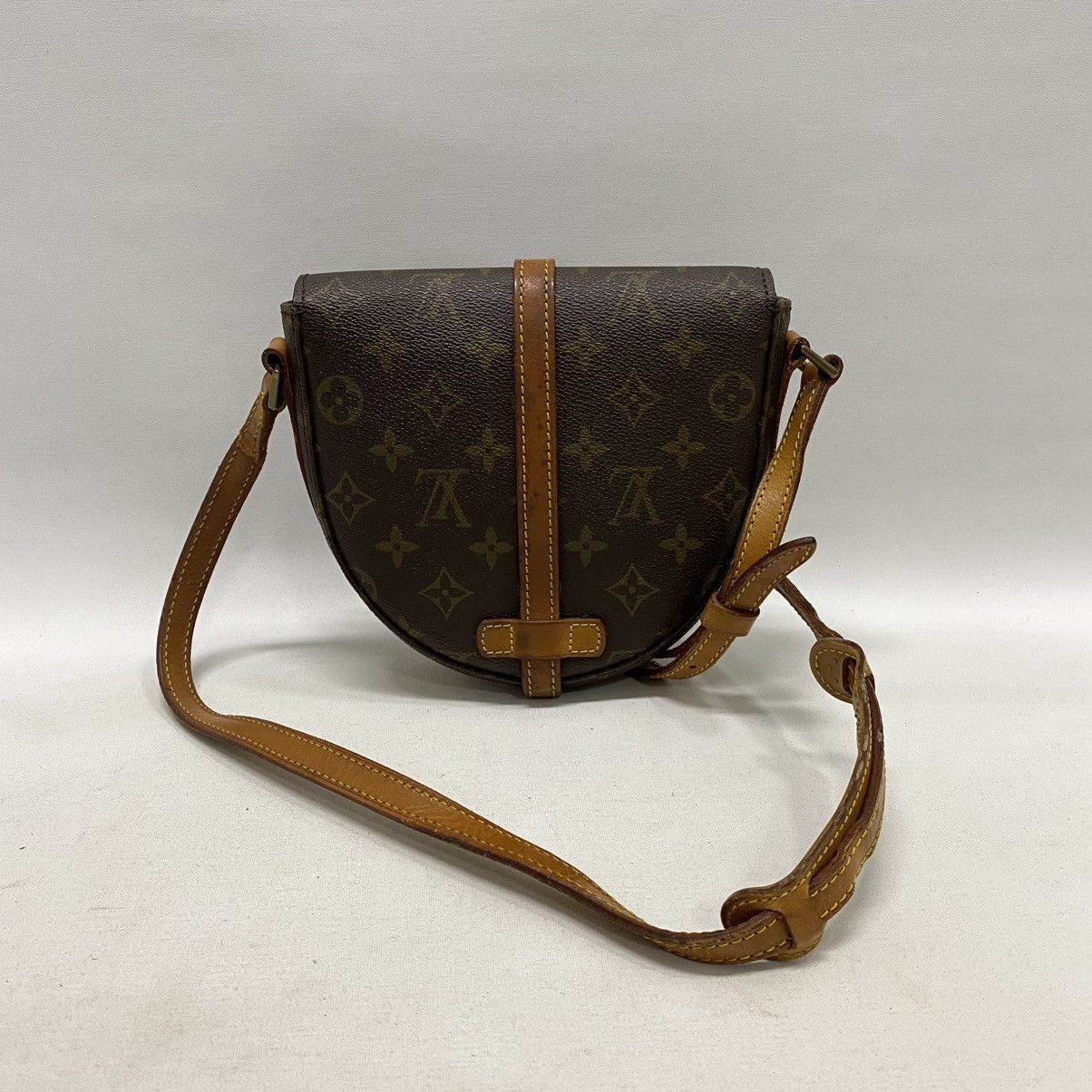 Louis Vuitton ‼️YES‼️ VINTAGE SWISS MADE ZIPPER LOUIS VUITTON CHANTILLY PM Size ONE SIZE - 3 Thumbnail
