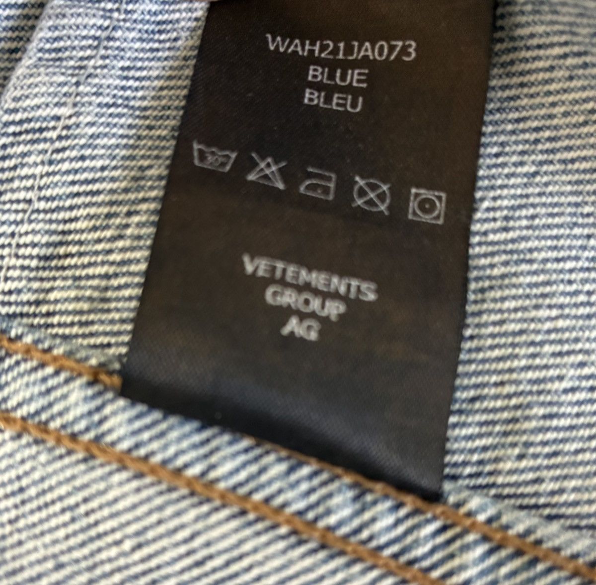 Vetements VETEMENTS Pret-A-Porter Collection Size S Size S / US 4 / IT 40 - 15 Thumbnail