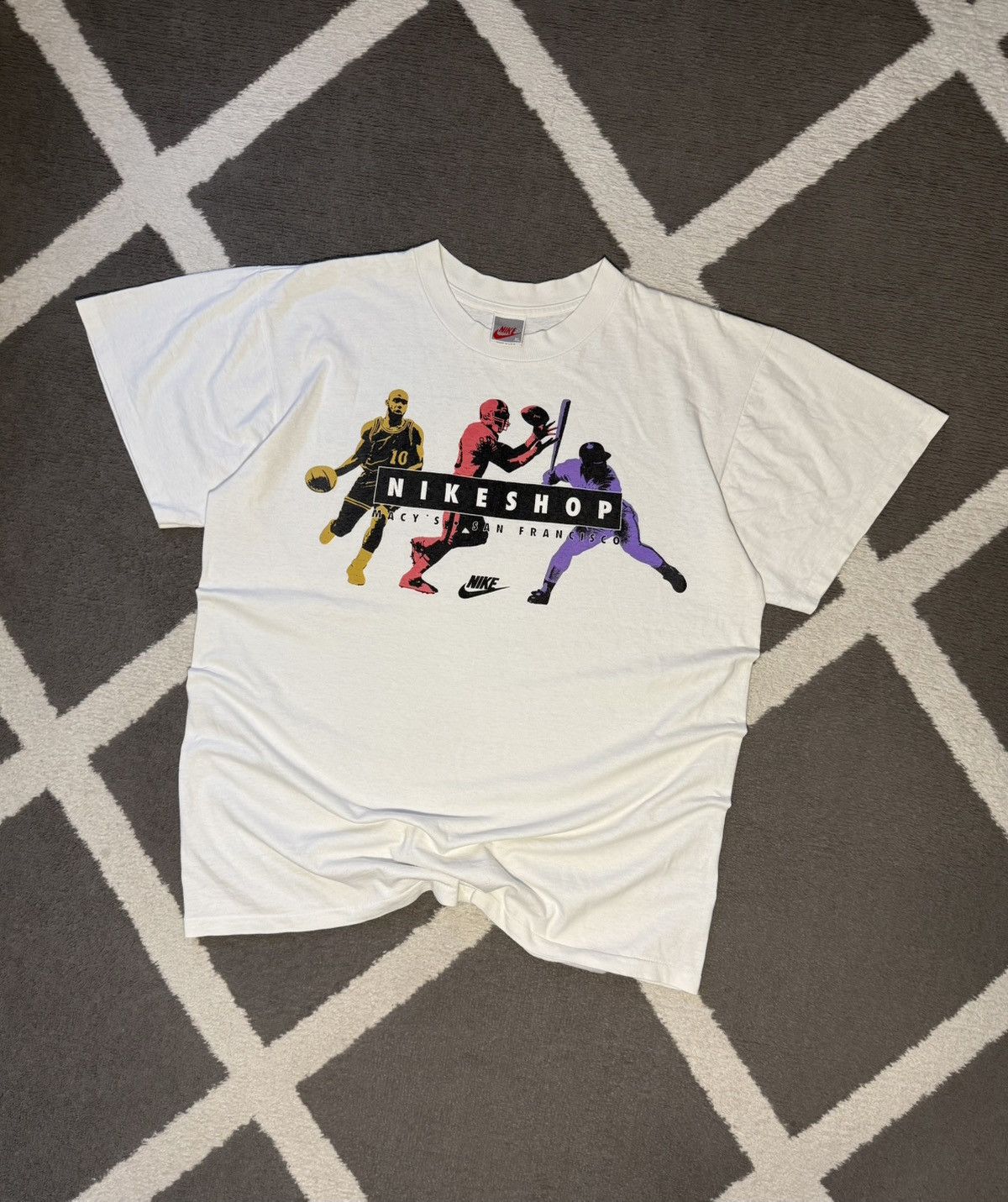 Nike Vintage 80’s Nike Made in USA Single Stitch Graphic T-shirt Size US XL / EU 56 / 4 - 1 Thumbnail