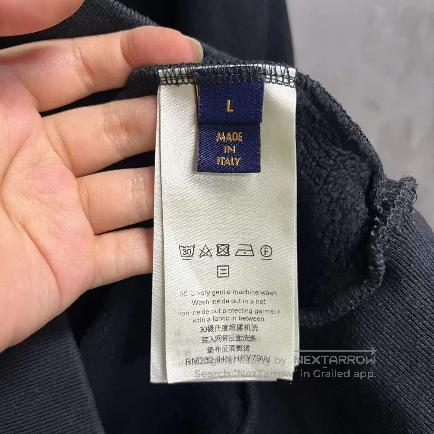 Louis Vuitton Louis Vuitton Watch pattern Long-sleeved sweater with a ho Size US L / EU 52-54 / 3 - 3 Thumbnail
