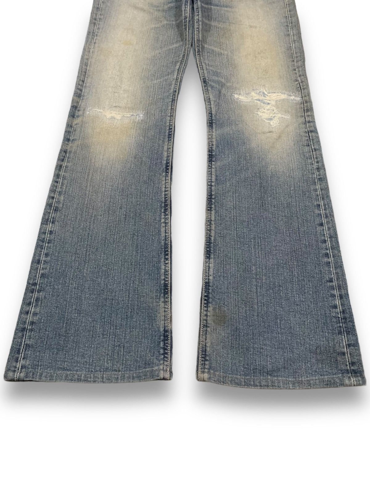 Lee Vintage Lee Riders Mud Wash Flare Distressed Jeans Size US 30 / EU 46 - 7 Thumbnail
