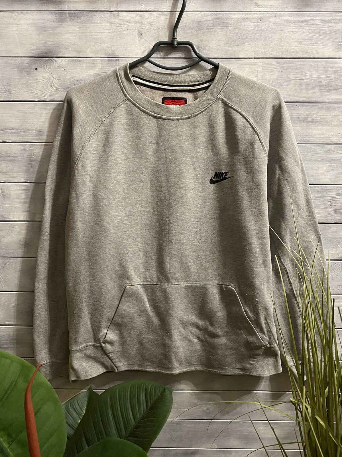 Nike Rare Sweatshirt Nike Tech Fleece. Swoosh Y2K drill style Size US S / EU 44-46 / 1 - 1 Thumbnail