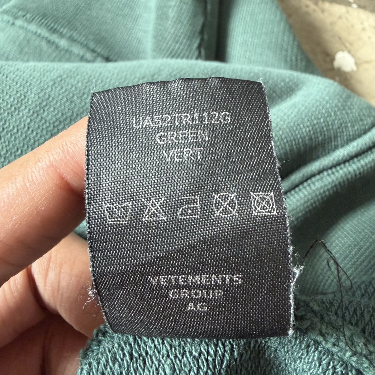 Vetements Vetements - Barcode Logo Label Popover Hoodie Size US XS / EU 42 / 0 - 11 Thumbnail