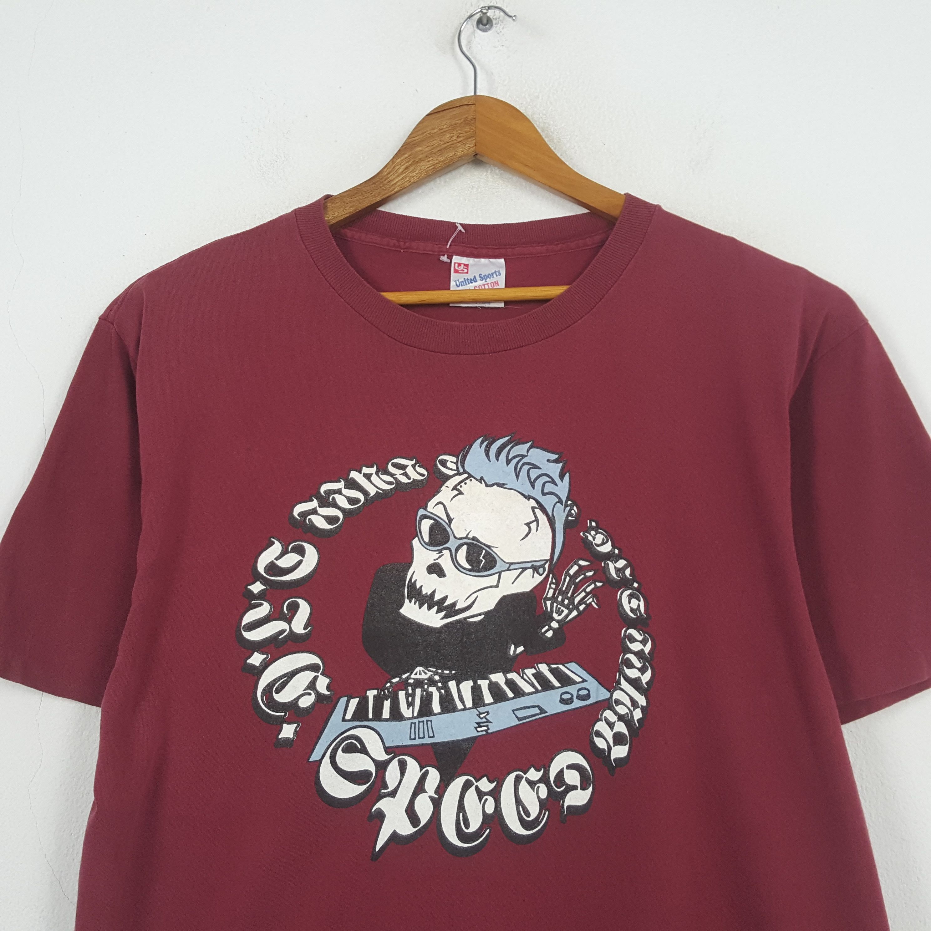 Band Tees Vintage American Punk Band Skull Skateboard T-shirt 32 Size US XL / EU 56 / 4 - 2 Thumbnail