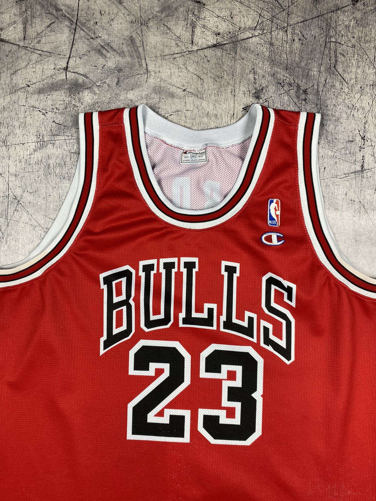 Champion × NBA × Vintage Vintage Champion Chicago Bulls Jordan 23 Jersey Tee Size US XXL / EU 58 / 5 - 5 Thumbnail