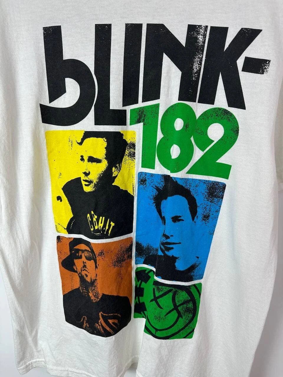 Gildan Blink 182 Europe Tour 2010 shirt Official Merchandise Size M Size US M / EU 48-50 / 2 - 4 Thumbnail