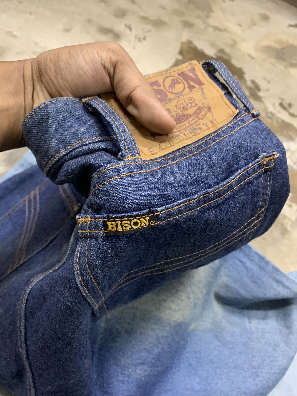 If Six Was Nine 90s BISON DOUBLE COLOUR FLARE JEANS Size US 32 / EU 48 - 19 Thumbnail