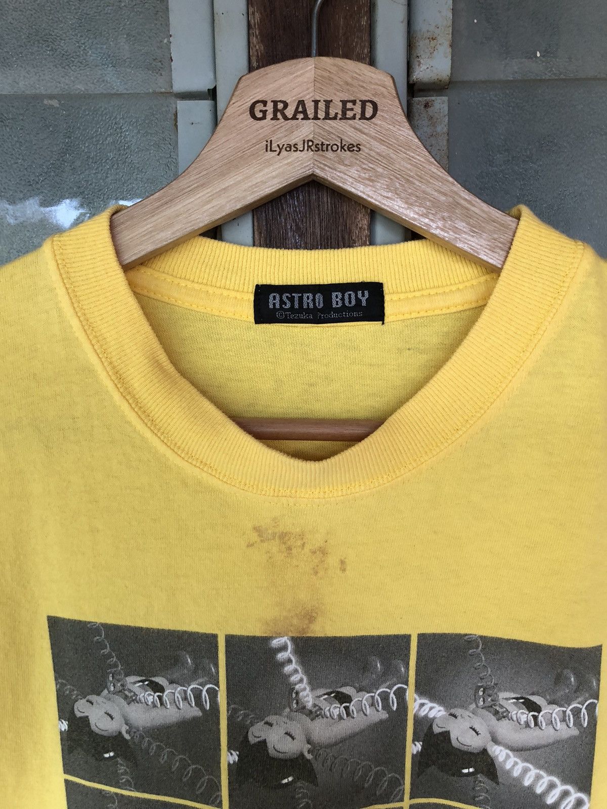 Anime Vintage Astro Boy in 2003 Yellow Shirt Tee Size US L / EU 52-54 / 3 - 12 Thumbnail