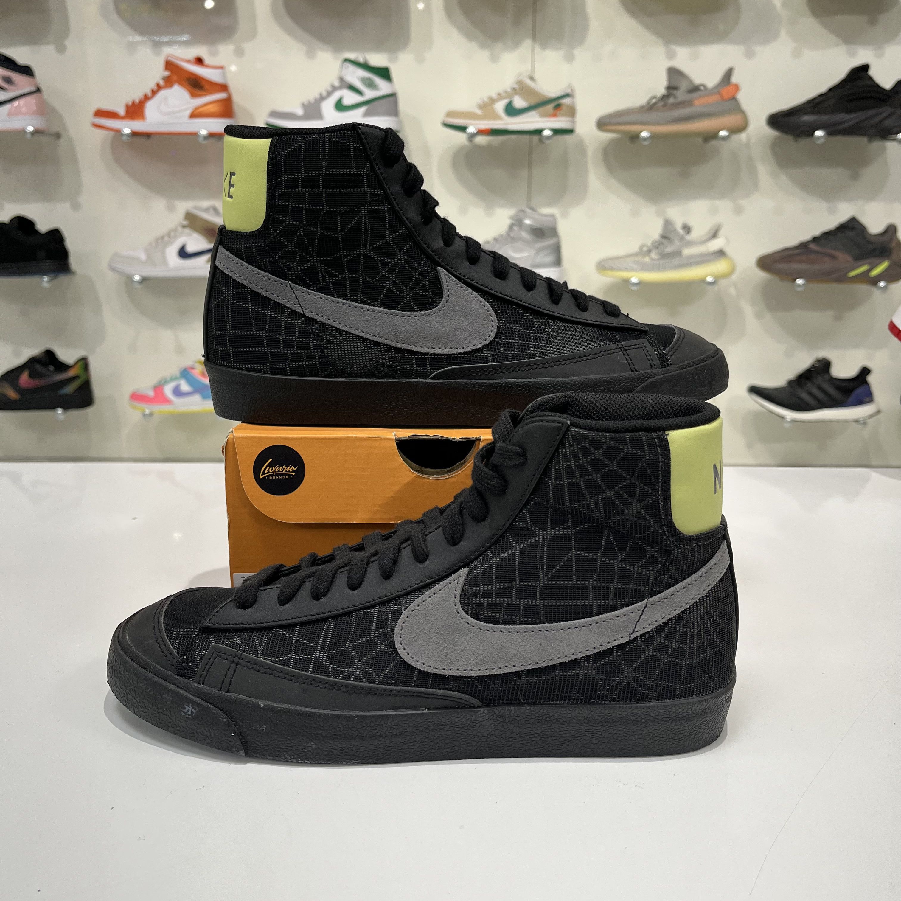 Nike Nike Blazer Mid 77 Spider Web Halloween 2020 Size US 8 / EU 41 - 1 Thumbnail