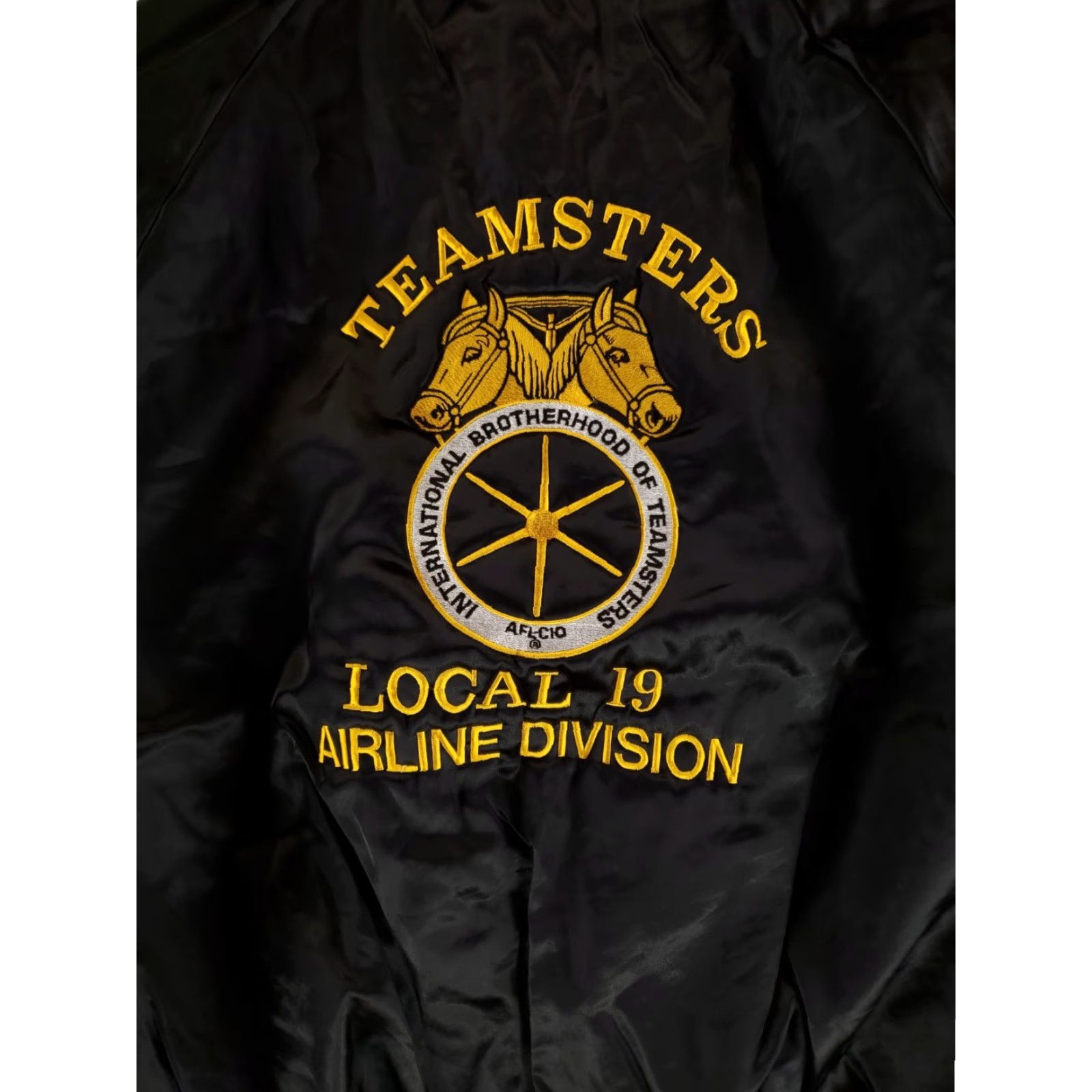 Vintage VINTAGE King Louie Bomber Jacket Local 19 Airline Division 90s Mens L Black Nylon Jacket Crew Size US L / EU 52-54 / 3 - 4 Thumbnail