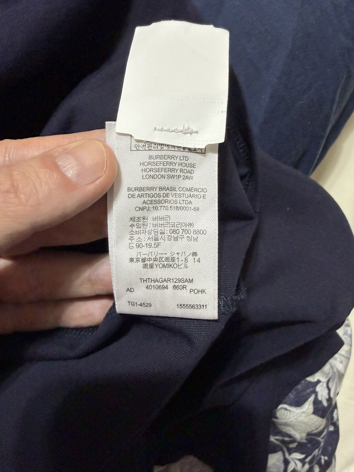 Burberry NWT Burberry Tshirt Size US XL / EU 56 / 4 - 11 Thumbnail