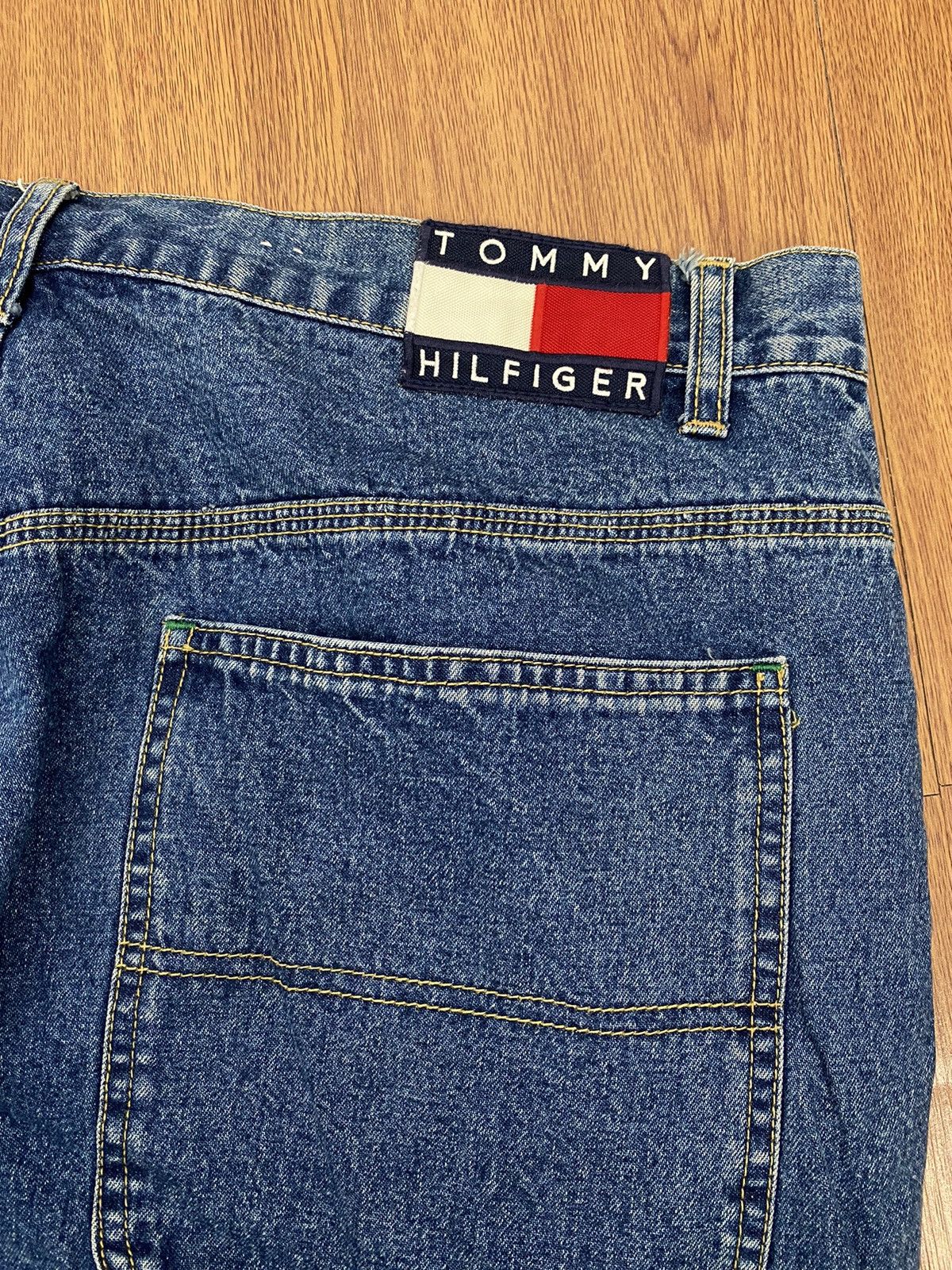 Tommy Hilfiger × Vintage Y2K Jorts Tommy hilfiger denim Size US 38 / EU 54 - 3 Thumbnail