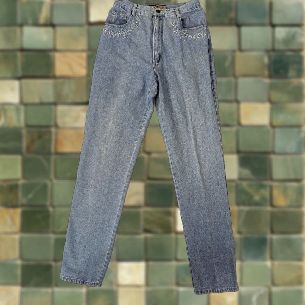 Vintage VINTAGE 90's BEADED FLORAL EMBROIDERED MOM JEANS Women's Size 6 28x34 Tall V2M Size 28" / US 6 / IT 42 - 1 Thumbnail