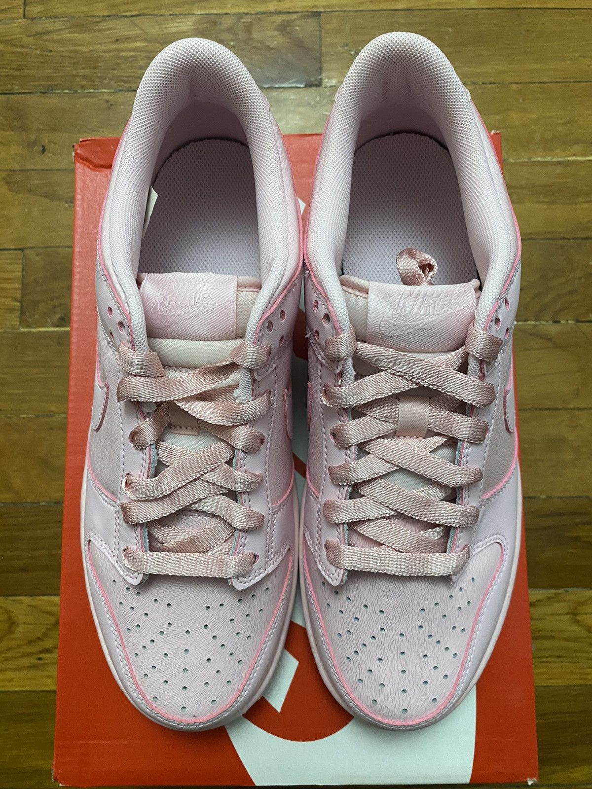 Nike Size 6Y / 7.5W - Nike Dunk Low Triple Pink GS Size US 7.5 / IT 37.5 - 4 Thumbnail
