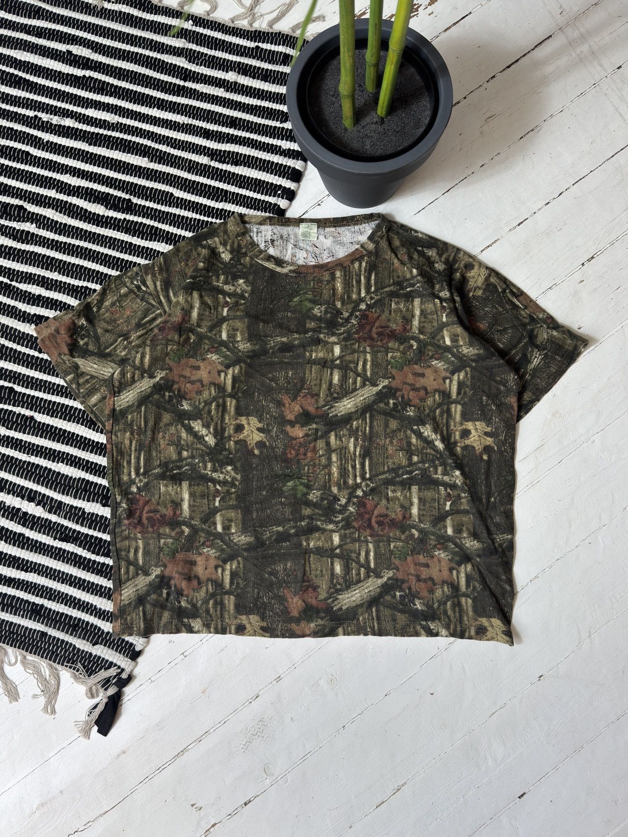 Other VINTAGE CAMOUFLAGE 2000s CROP TEE SHIRT Size S / US 4 / IT 40 - 1 Thumbnail