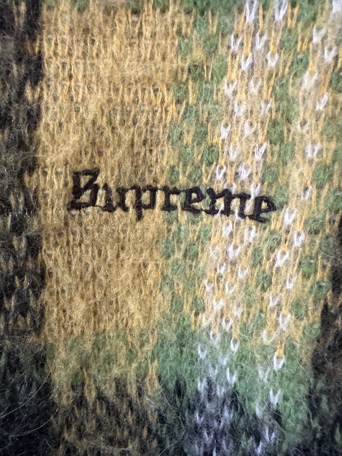 Supreme Supreme Brushed Plaid Mohair Sweater S/L AW2020 Size US XL / EU 56 / 4 - 5 Thumbnail