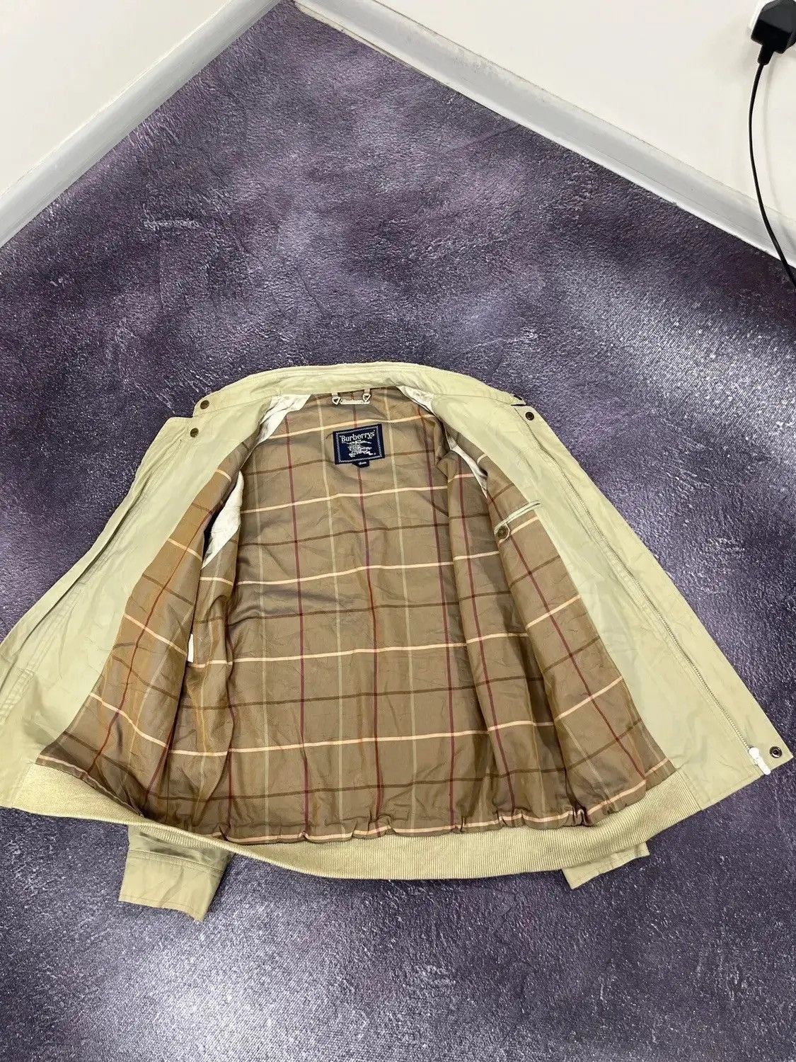 Burberry Vintage Burberry Nova Check Cream Luxury Jacket Size US M / EU 48-50 / 2 - 4 Thumbnail