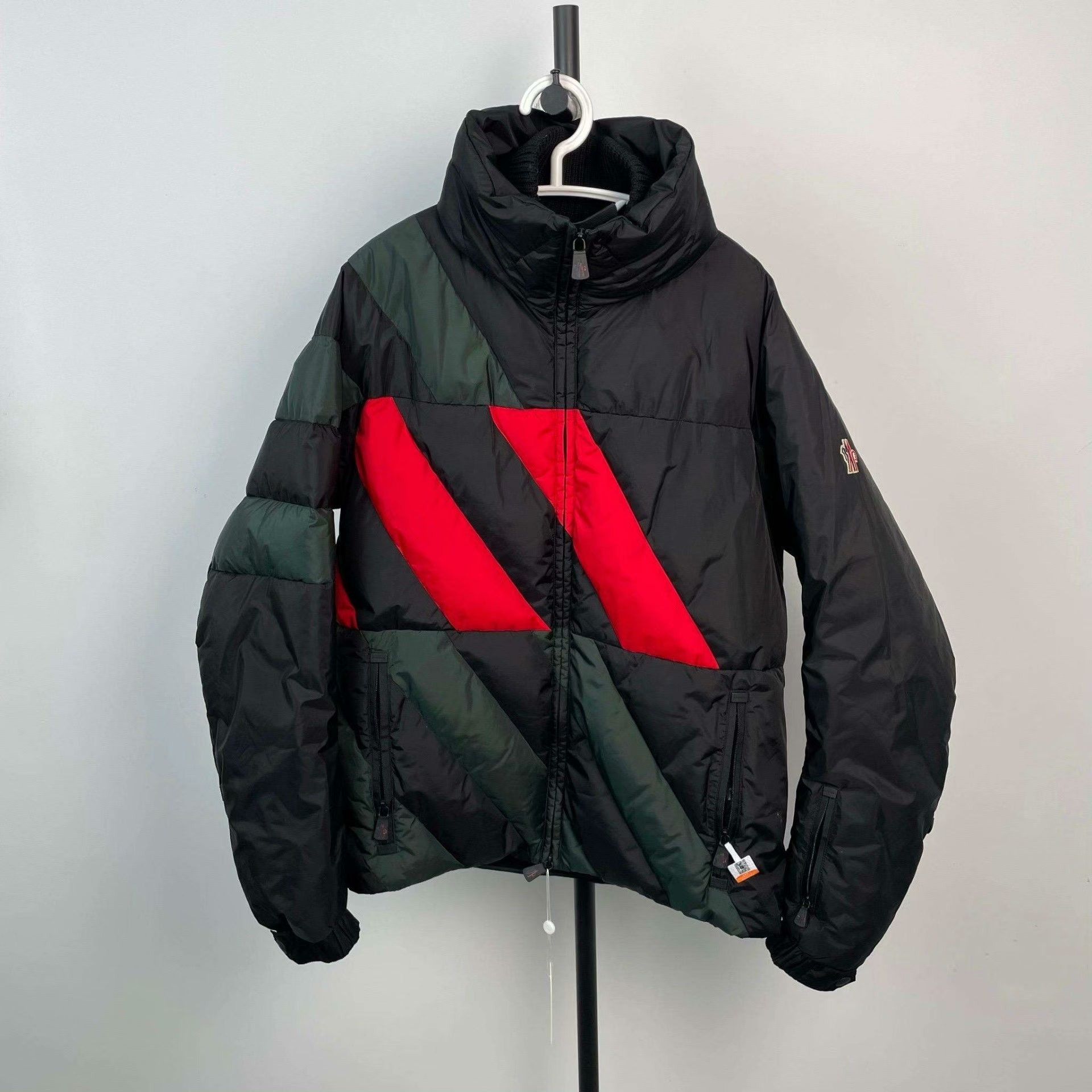 Moncler Moncler Down Multi Heavy Coat S Men Size US S / EU 44-46 / 1 - 1 Thumbnail