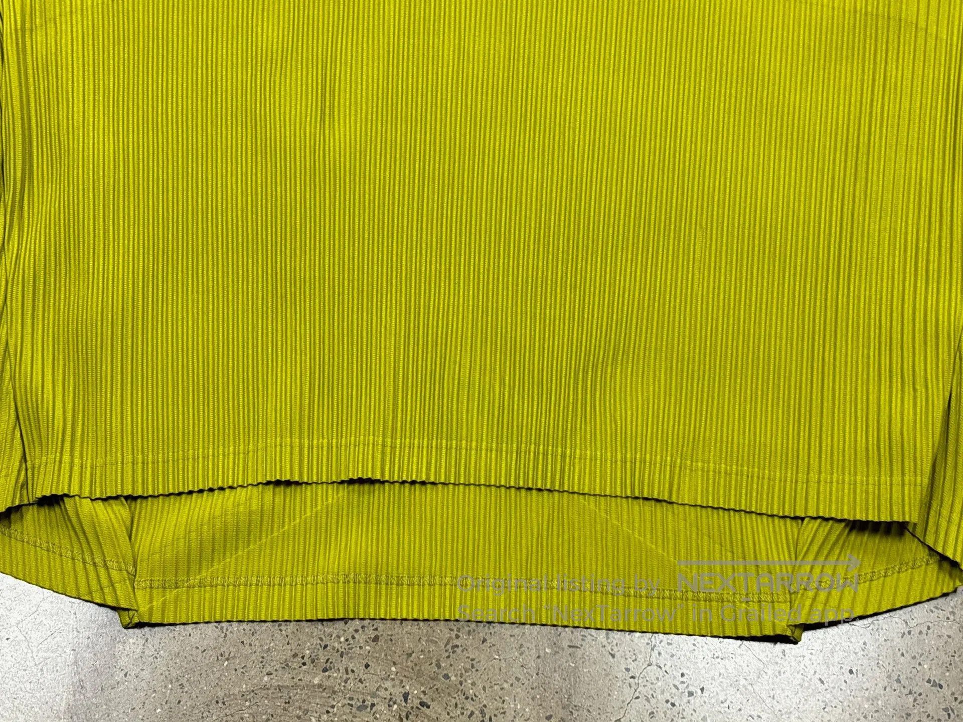 Pleats Please Issey Miyake Issey Miyake Pleated Mid. Size US L / EU 52-54 / 3 - 8 Thumbnail