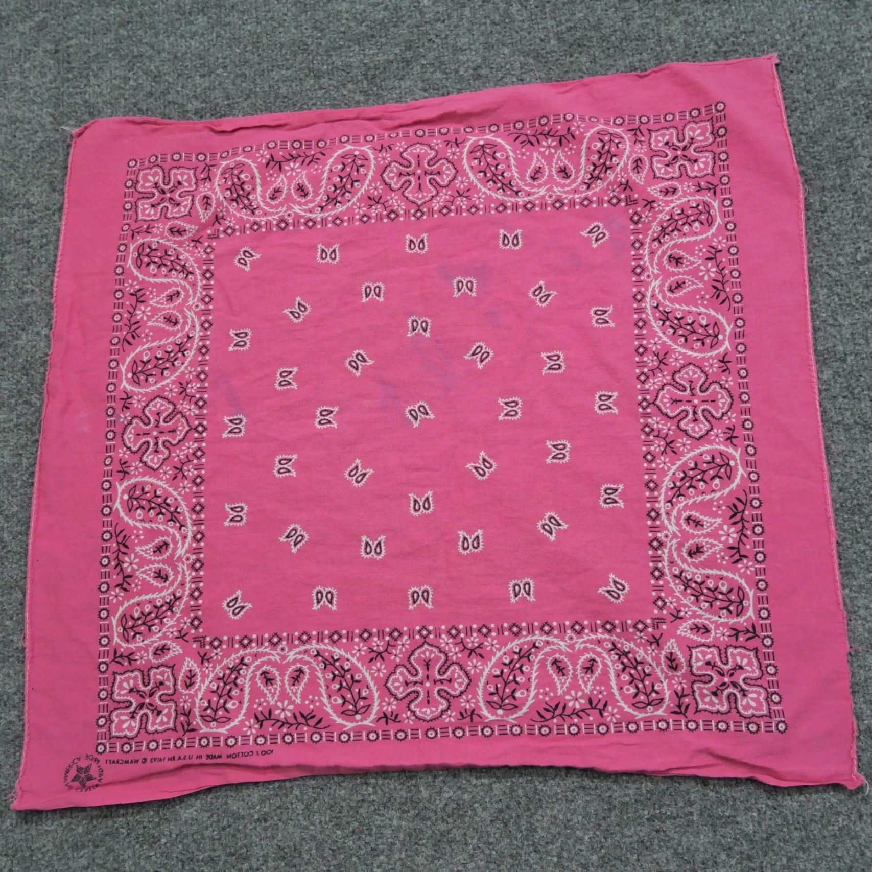 Pinko VINTAGE Wamcraft Bandana Paisley Red Cotton Handkerchief Men Bandana condition 6/10 Size ONE SIZE - 7 Thumbnail
