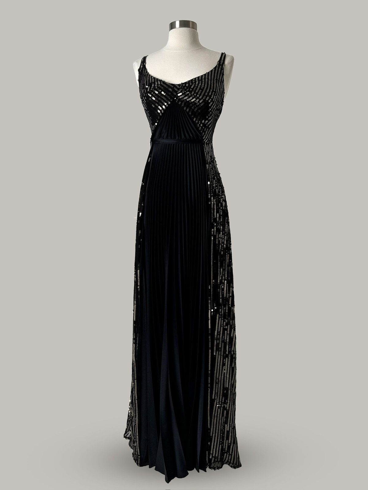 Other Brand New US 6 Safiyaa Evening Maxi Dress in Black Color Size M / US 6-8 / IT 42-44 - 1 Thumbnail