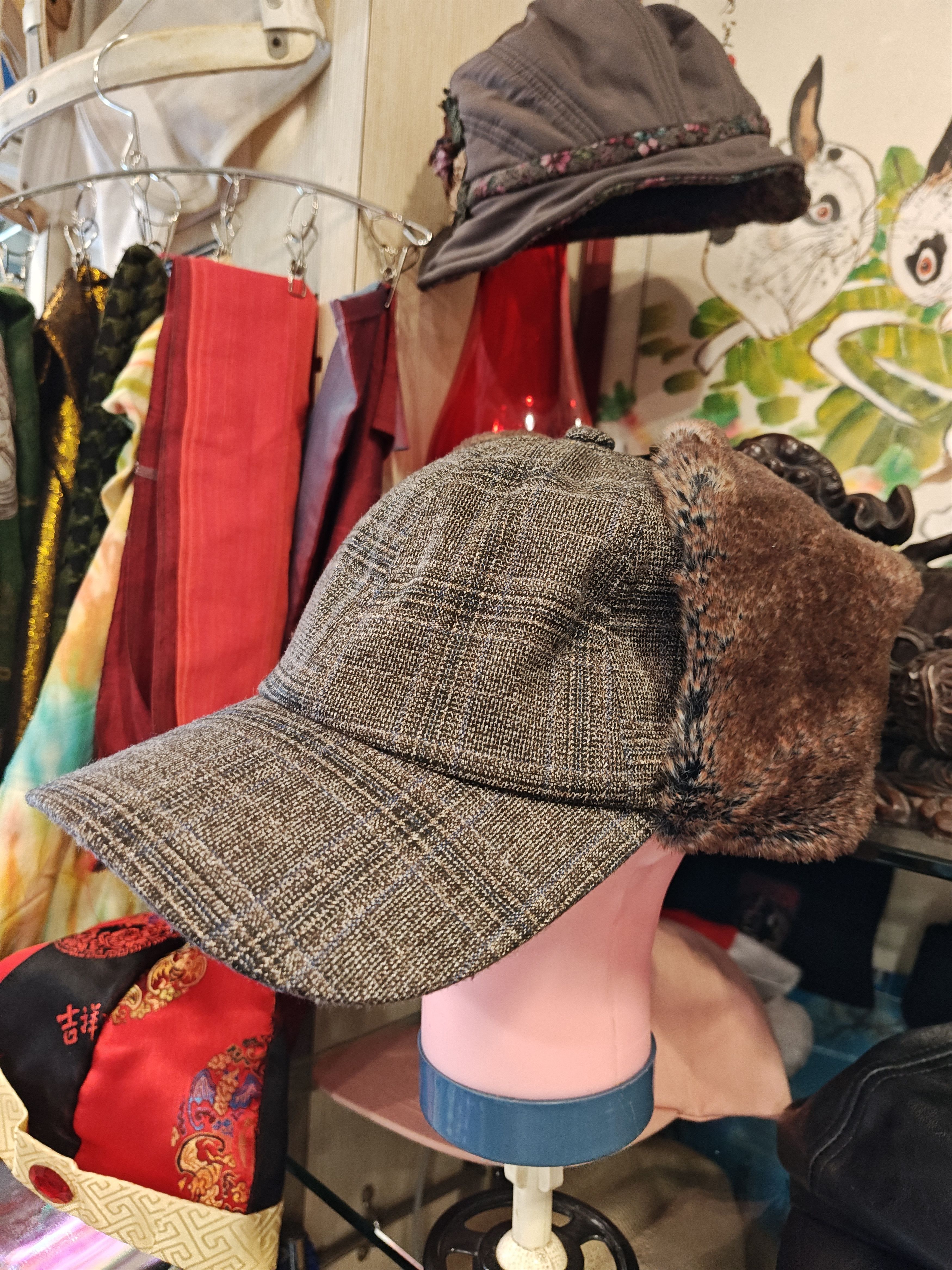 Other Ruben hat faux fur flaps and top. Snazzy Size ONE SIZE - 1 Thumbnail