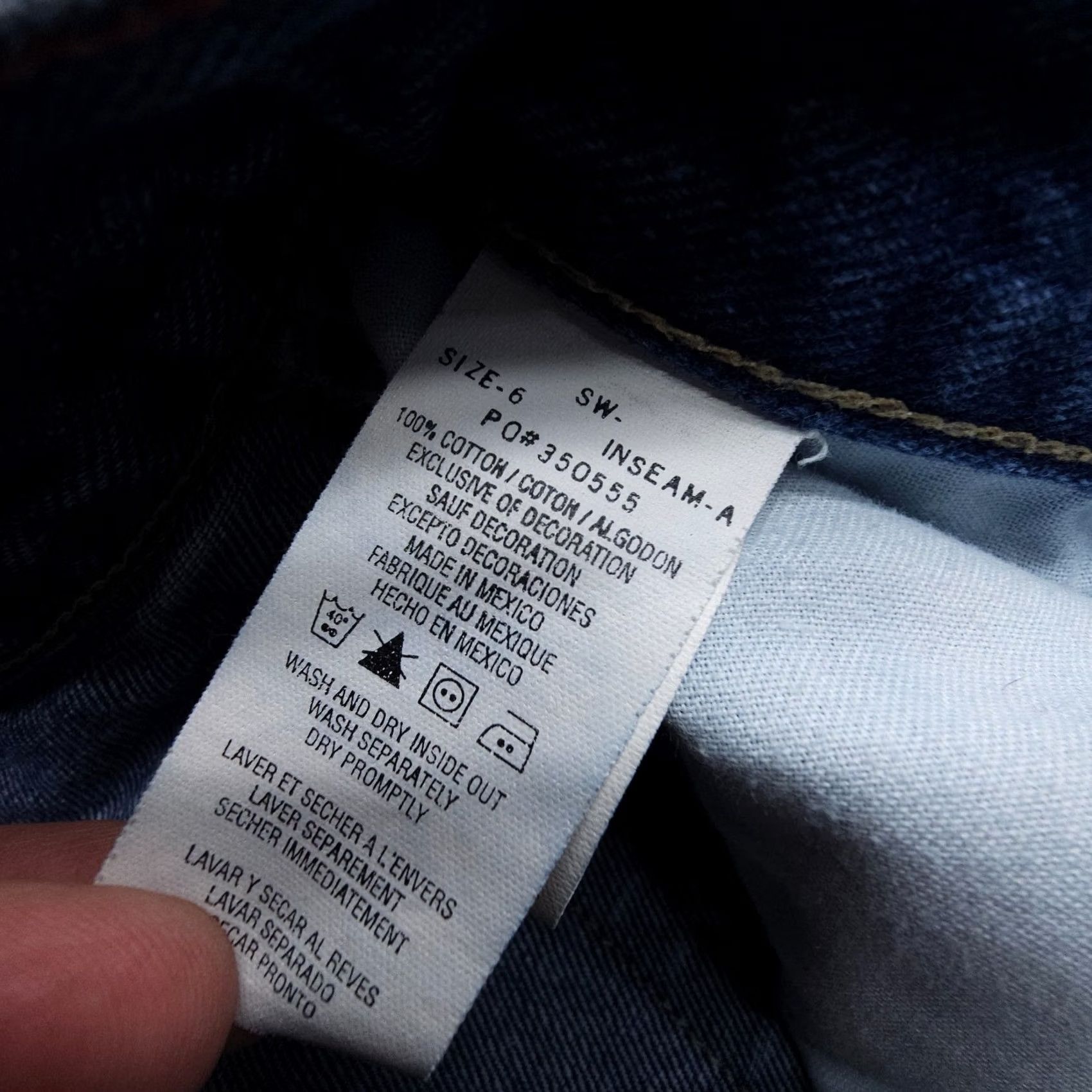Tommy Hilfiger VINTAGE Tommy Hilfiger Boyfriend Jeans Womens 6 Mid Rise Dark Wash 2000's Y2K 90s Size 28" / US 6 / IT 42 - 4 Thumbnail