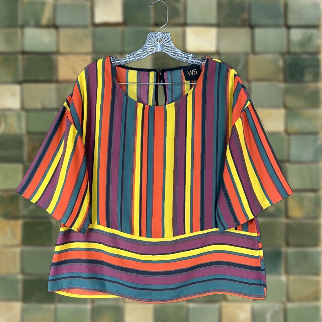 Etro W5 Retro Multicolor Blouse Short Sleeve Women’s M Women Blouse M Multicolor Retro Short Sleeve W5 Size M / US 6-8 / IT 42-44 - 1 Thumbnail