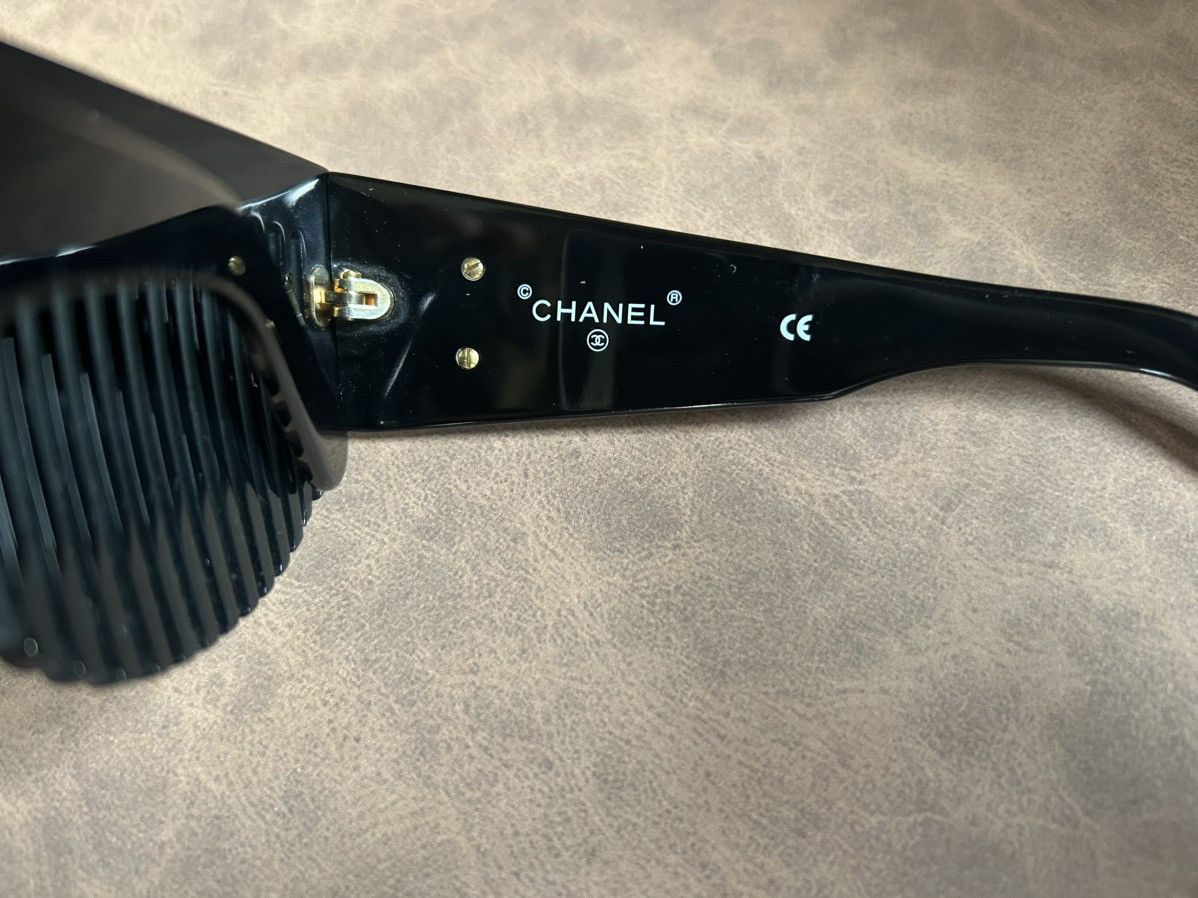 Chanel Vintage Chanel 04171 94305 Sunglasses Size ONE SIZE - 8 Thumbnail