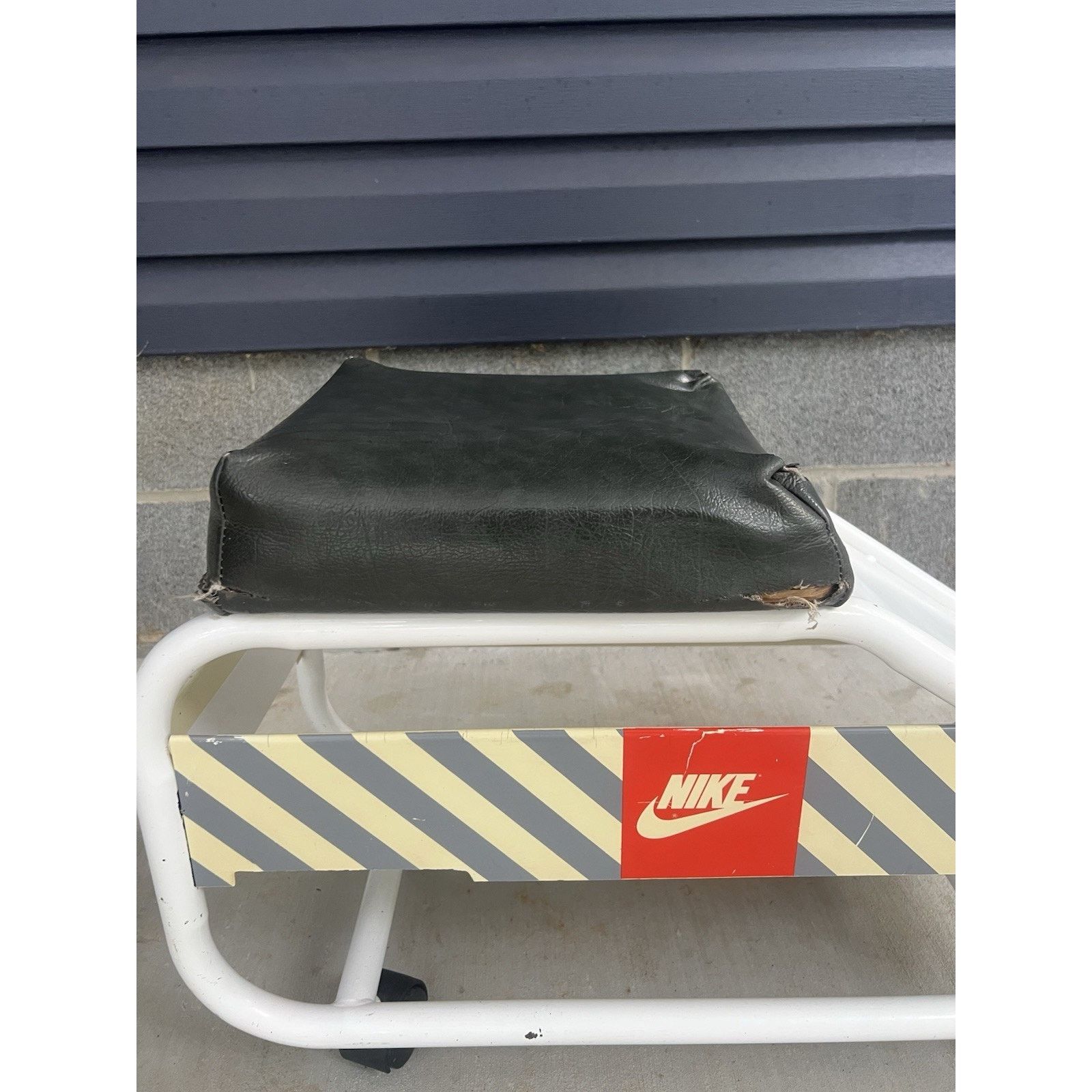 Nike VTG Nike STOOL Store Display RARE 80’s/90’s Advertising Shoe Size ONE SIZE - 2 Thumbnail