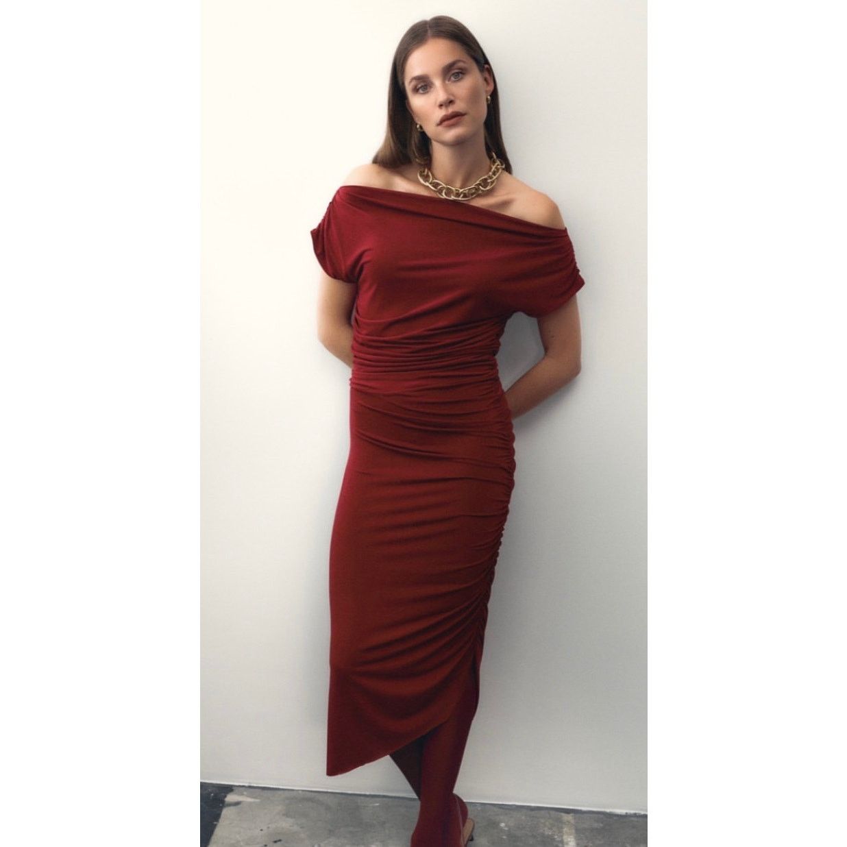 Other Me & Thee Red Off Shoulder Ruched Midi Dress Women 2 - G004 Size XS / US 0-2 / IT 36-38 - 1 Thumbnail