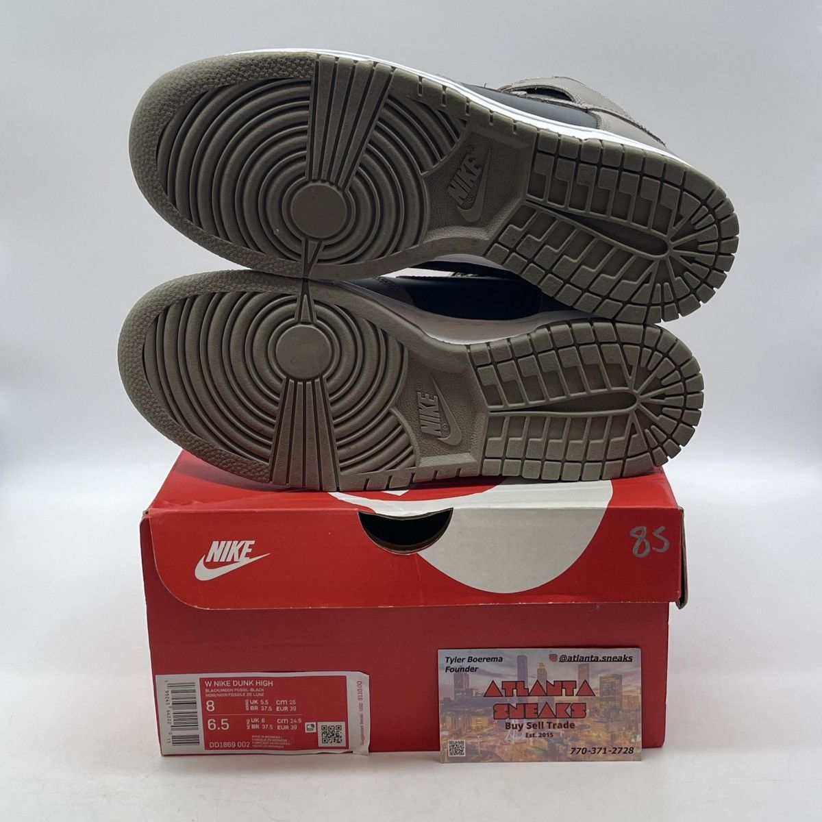 Jordan Brand Wmns dunk high moon fossil Size US 8.5 / IT 38.5 - 7 Thumbnail