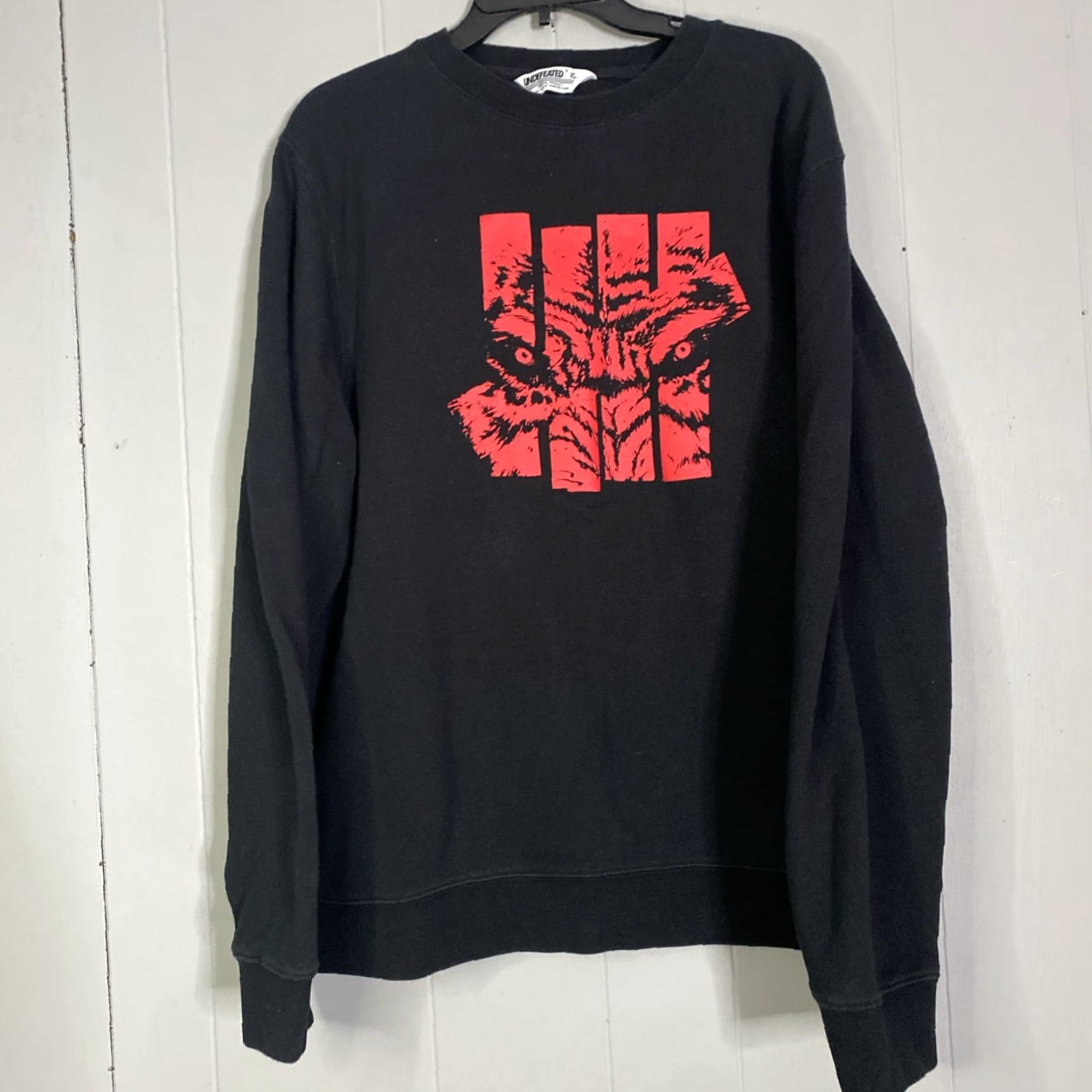 Undefeated VINTAGE Undefeated Wolf Sweatshirt Crewneck Fleece Black Mens XL Size US XL / EU 56 / 4 - 4 Thumbnail