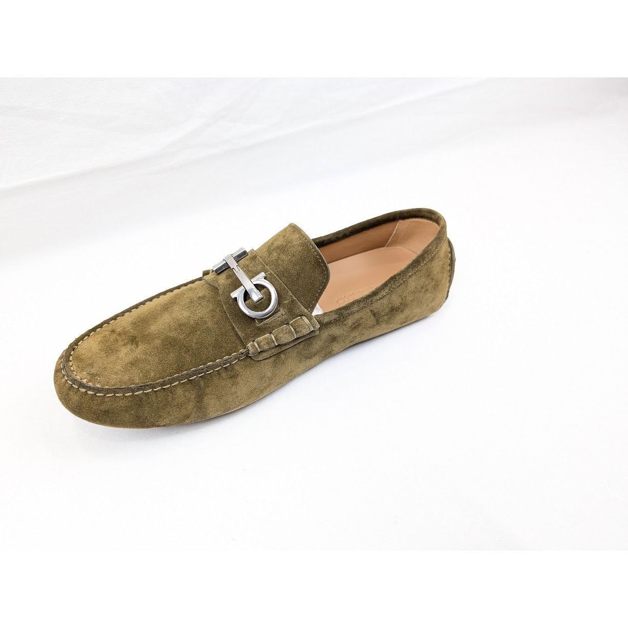 Salvatore Ferragamo o1rshd1 Suede Calf Loafers in Olive Size US 10 / EU 43 - 10 Thumbnail