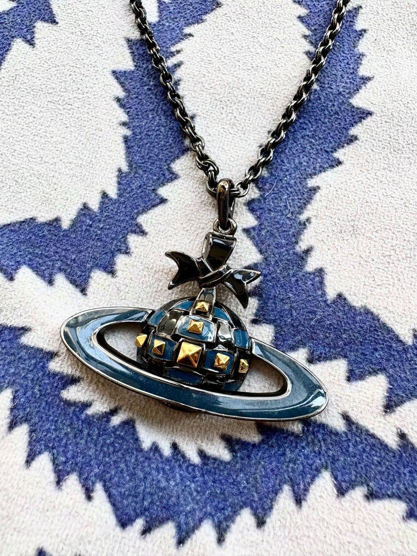 Vivienne Westwood Vivienne Westwood Vintage Blue Saturn Necklace Size ONE SIZE - 1 Thumbnail