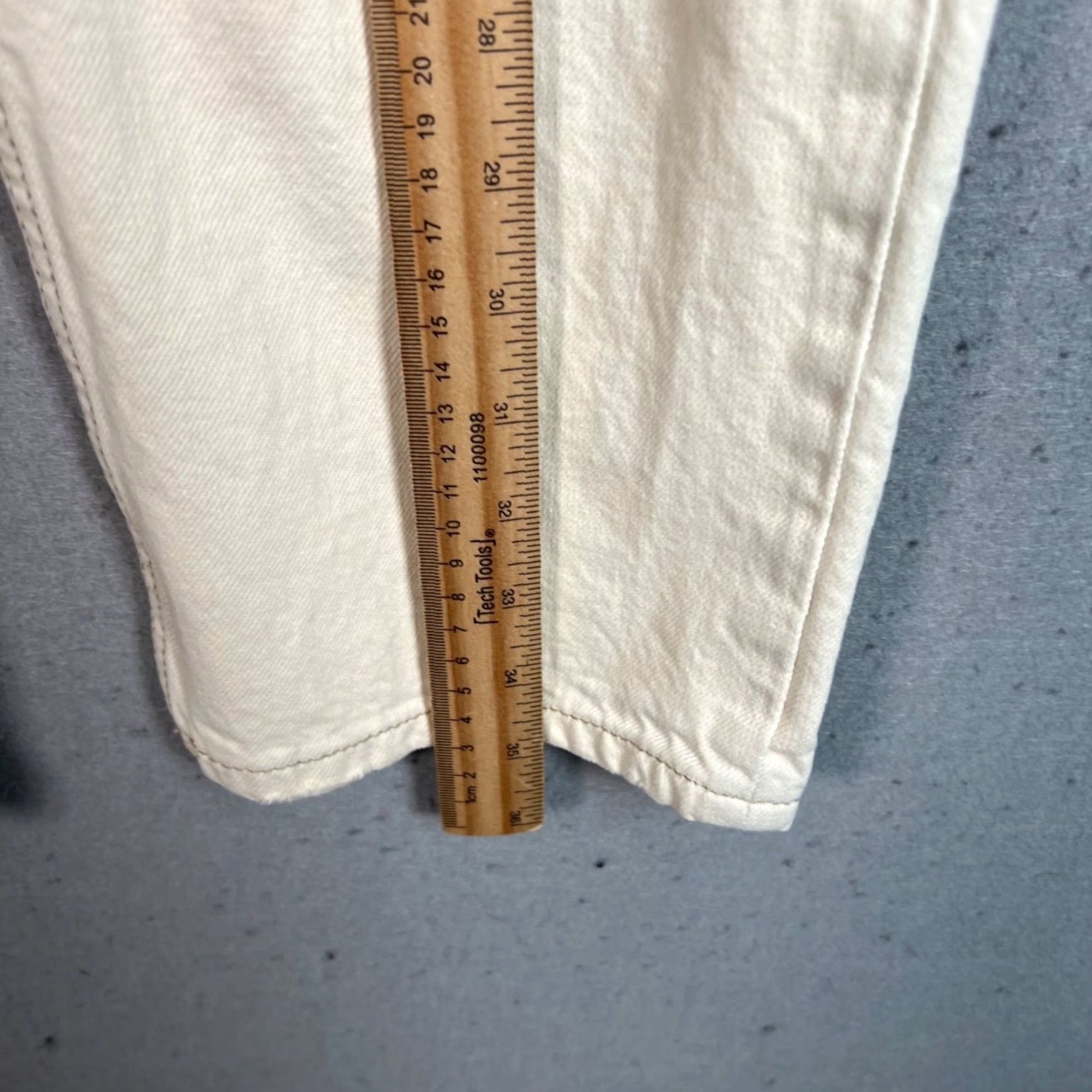 Weekday Weekday Jeans Shirt Womens 25 x 30 Beige Cotton Denim 5-Pocket Design Adult Womens 25 Straight Ivory Denim 90s? Size 27" / US 4 / IT 40 - 7 Thumbnail