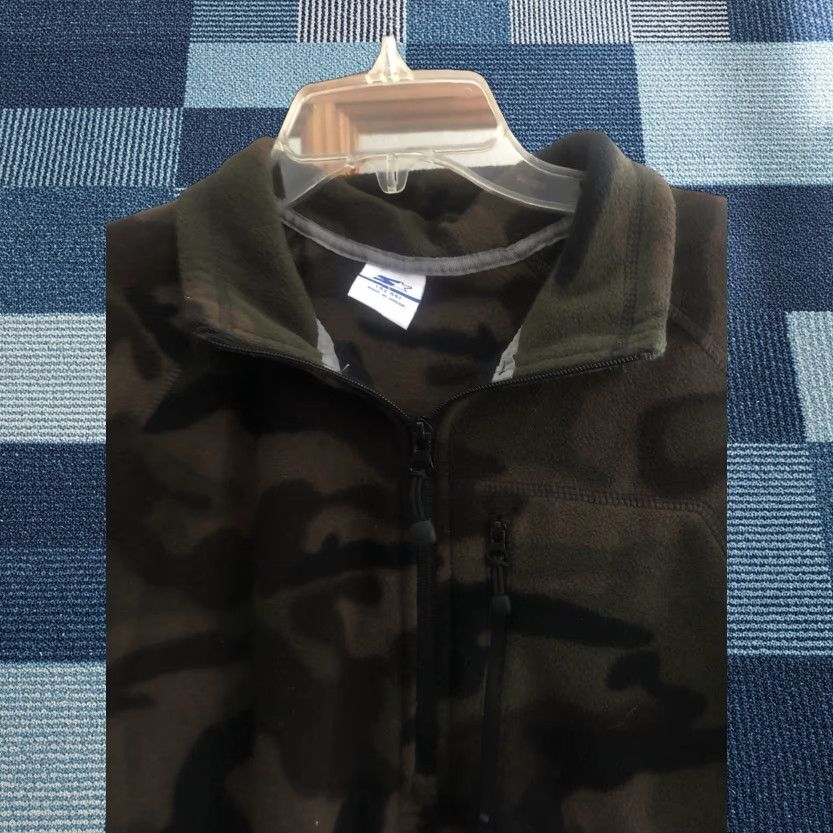 Starter Starter Camo Fleece 1/4 Zip Pullover Sweater Mens Large L Green 1/4 Zip Camouflage Outdoors Winter Size US L / EU 52-54 / 3 - 1 Thumbnail
