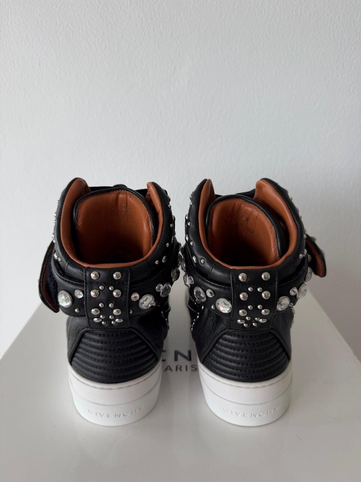 Givenchy new Givenchy womens tyson studs sneaker shoes black 36 3 6 Size US 6 / IT 36 - 4 Thumbnail