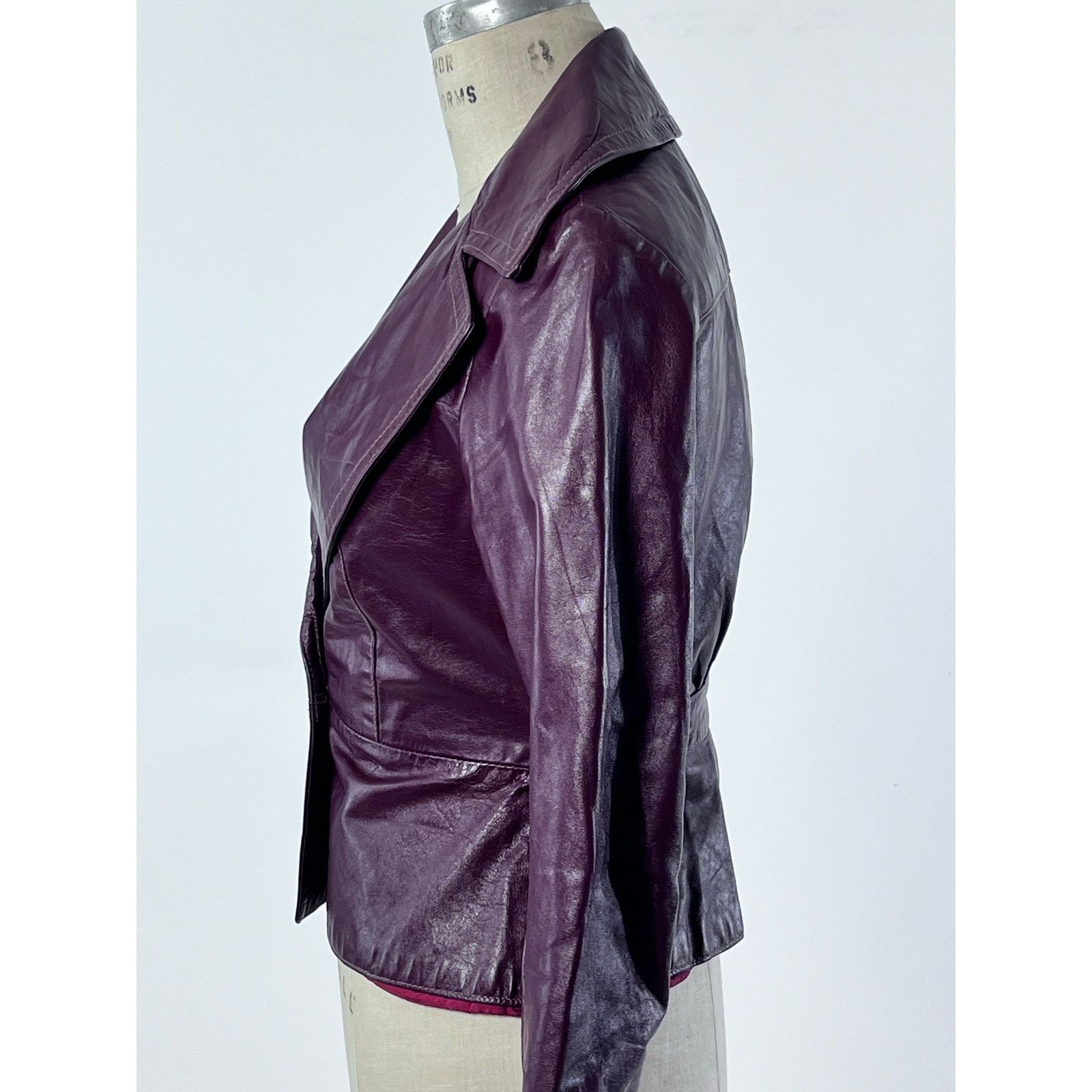 Vintage VTG 70s Plum Fitted Leather Peplum Jacket Tie Waist XS Size XS / US 0-2 / IT 36-38 - 3 Thumbnail