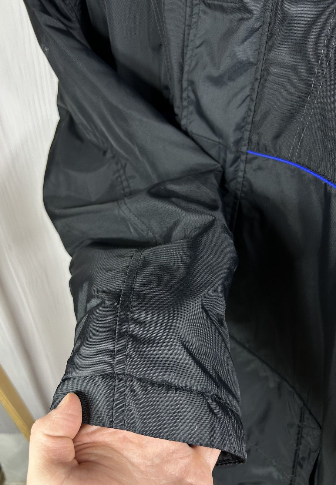 Nike Vintage Y2K Nike Nylon Jacket Big Swoosh Size M Size US M / EU 48-50 / 2 - 10 Thumbnail