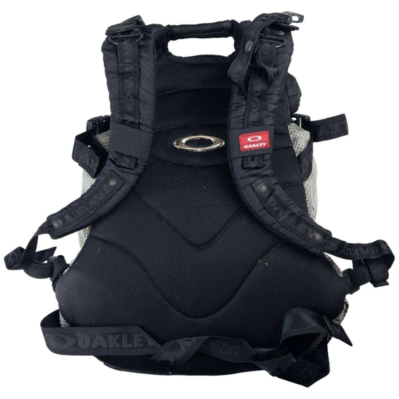 Oakley Vintage Oakley Structured Buckle Backpack Size ONE SIZE - 2 Thumbnail