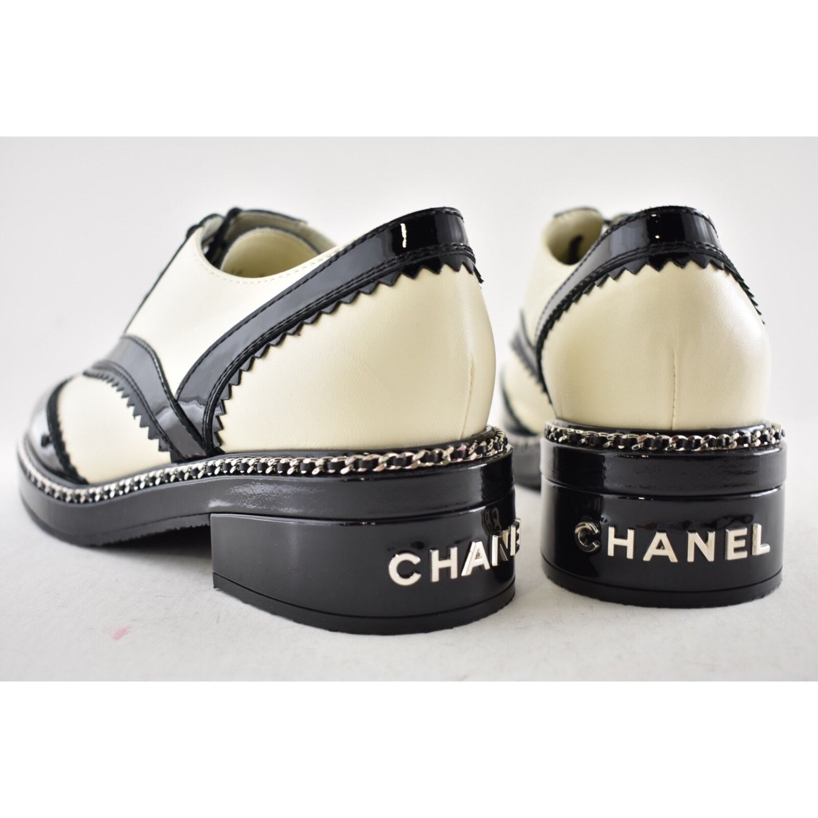 Chanel Chanel 19K Black White CC Logo Chain Around Lace Up Tie Size US 6.5 / IT 36.5 - 11 Thumbnail