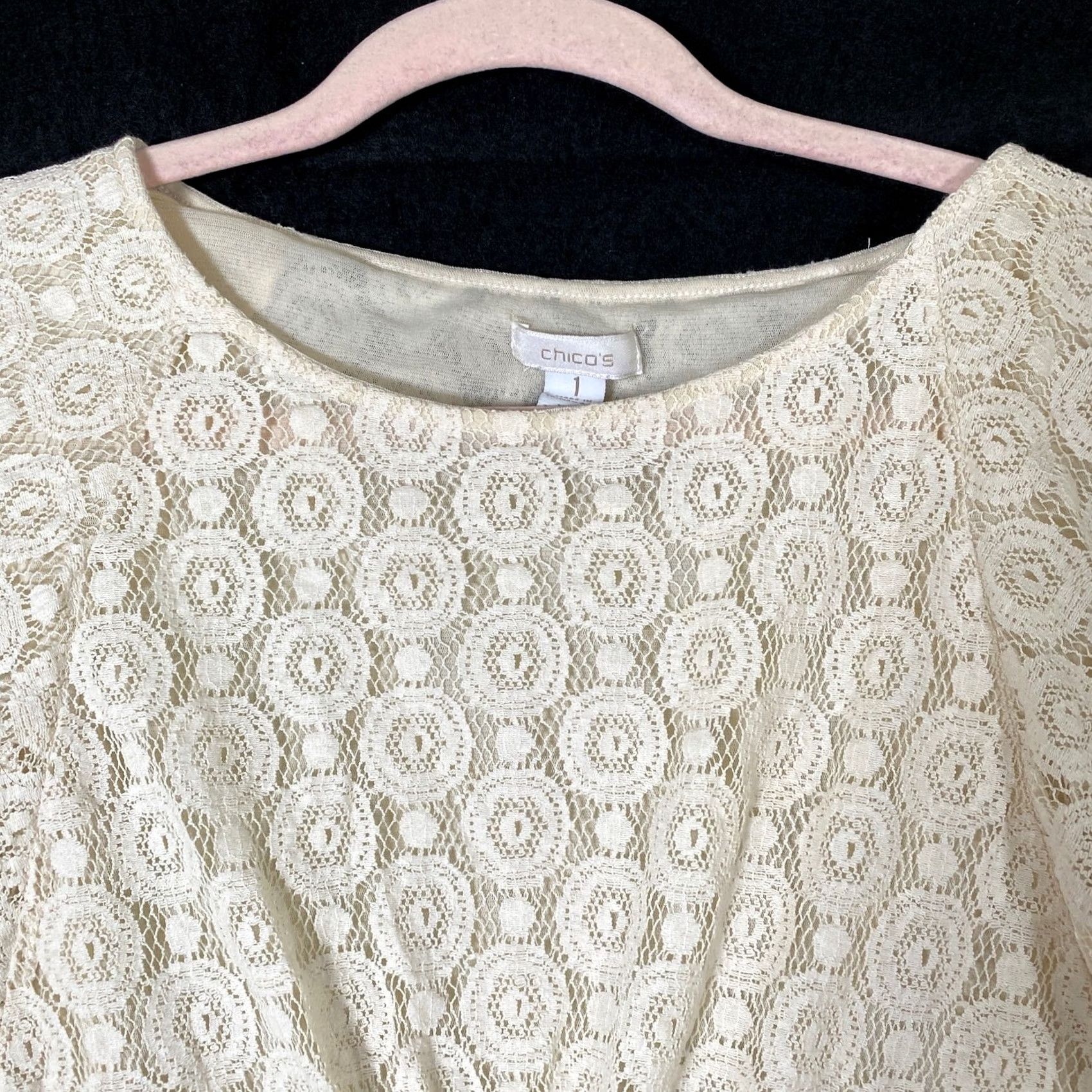 Vintage Chicos Womens Blouse Tan Textured Lace Top Short Sleeve Round Neck M Size M / US 6-8 / IT 42-44 - 2 Thumbnail