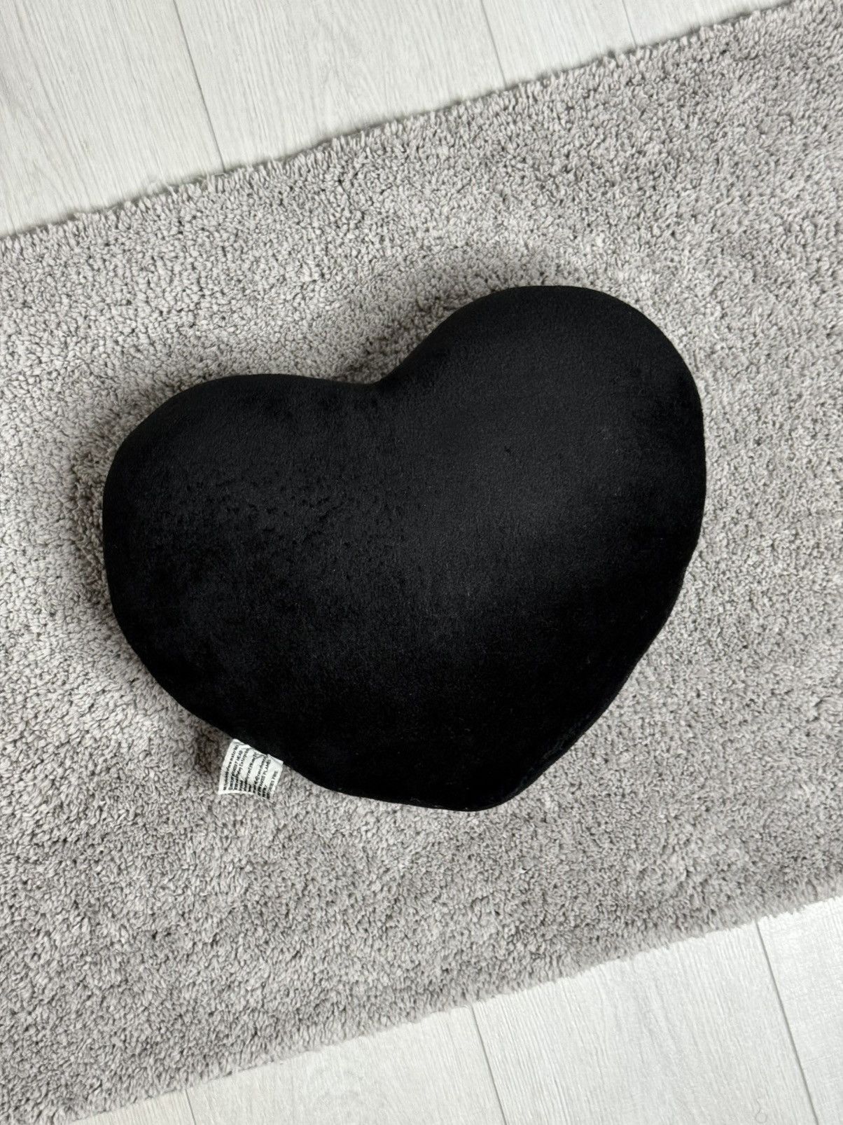 Playboy 2006 Vintage Playboy Brilliant Heart Rabbit Pillow Size ONE SIZE - 5 Thumbnail