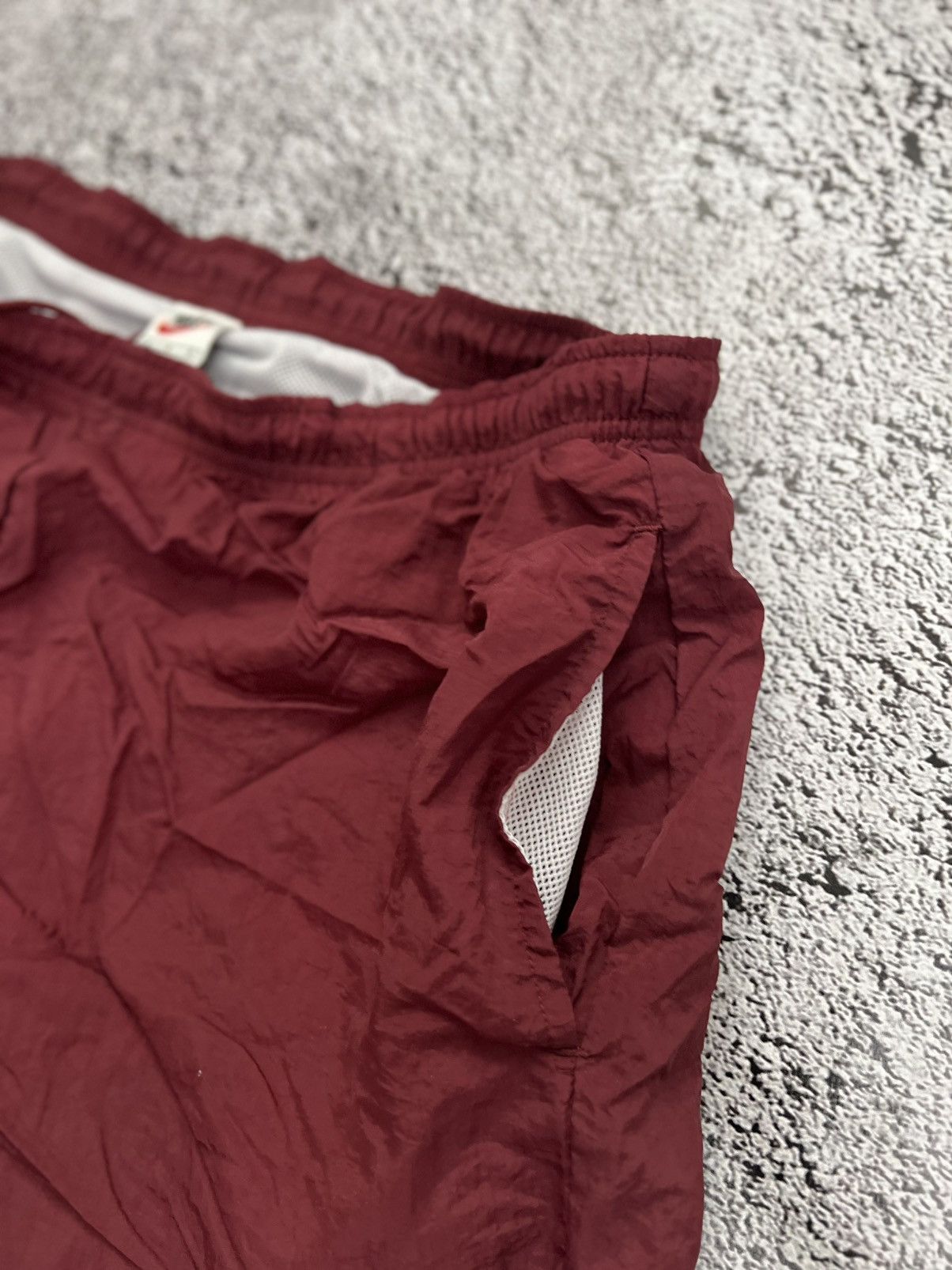 Nike × Vintage VTG 90's nike big logo swoosh nylon metal shorts Size US 34 / EU 50 - 4 Thumbnail
