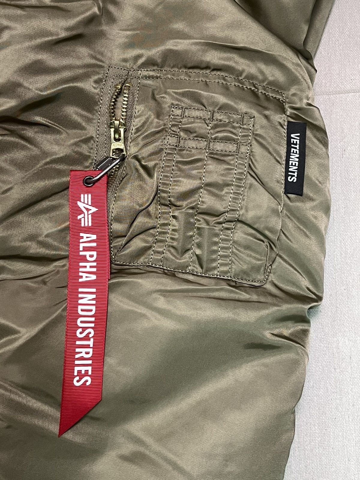Alpha Industries × Vetements FW23 Double Zip MA-1 Bomber Size US M / EU 48-50 / 2 - 3 Thumbnail
