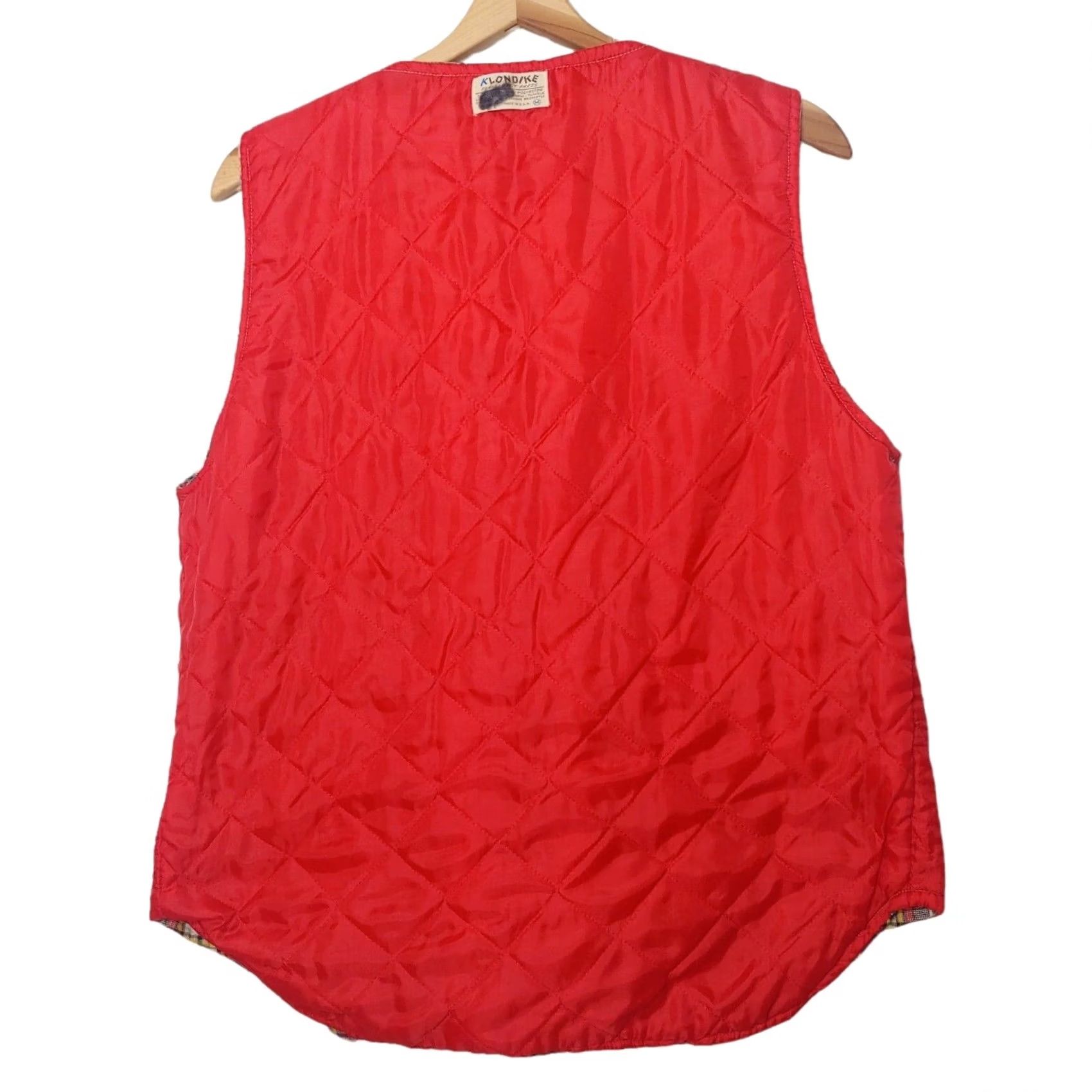 Vintage VINTAGE Klondike Vest Men M Quilted Lined White Red Plaid Pearl Snaps Western/Hipster Vest Mens 20.5" Chest Regular 26" long USA Size US M / EU 48-50 / 2 - 3 Thumbnail